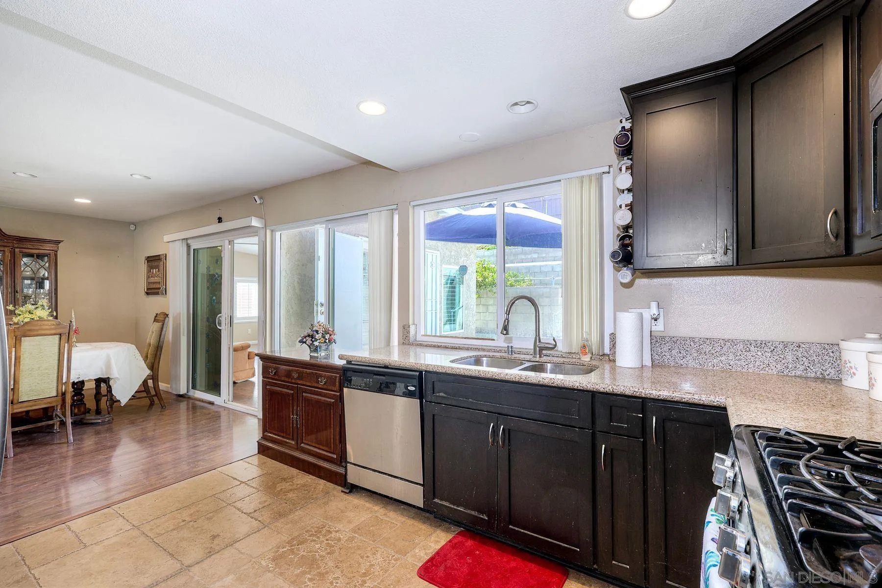 https://cdn.realtyfeed.com/cdn/127/260015676/b012ca3f1a758ce0b5187d0a186d31a1.webp