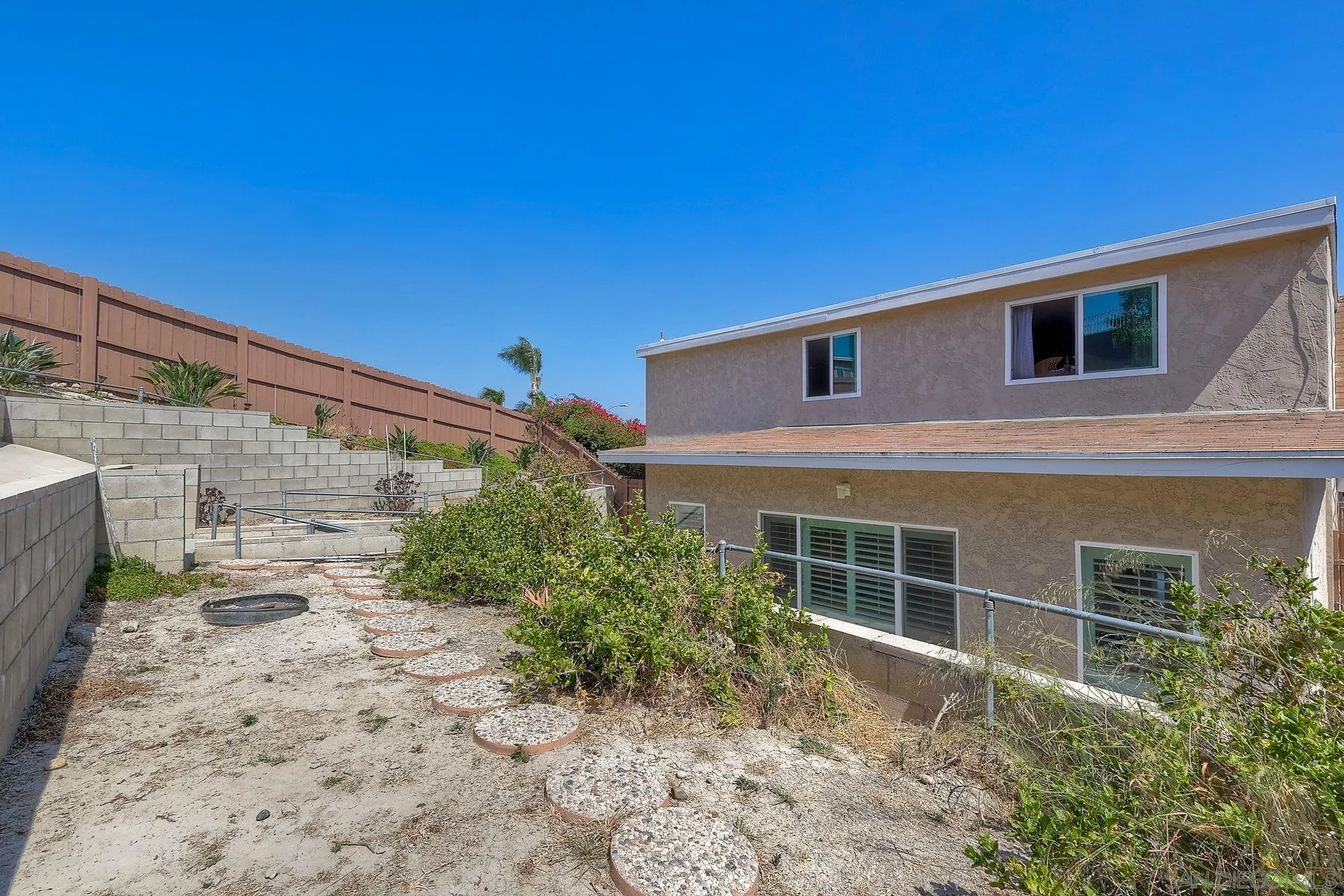 https://cdn.realtyfeed.com/cdn/127/260015676/e20bee57c7477c992a6283a1557ec7d8.webp