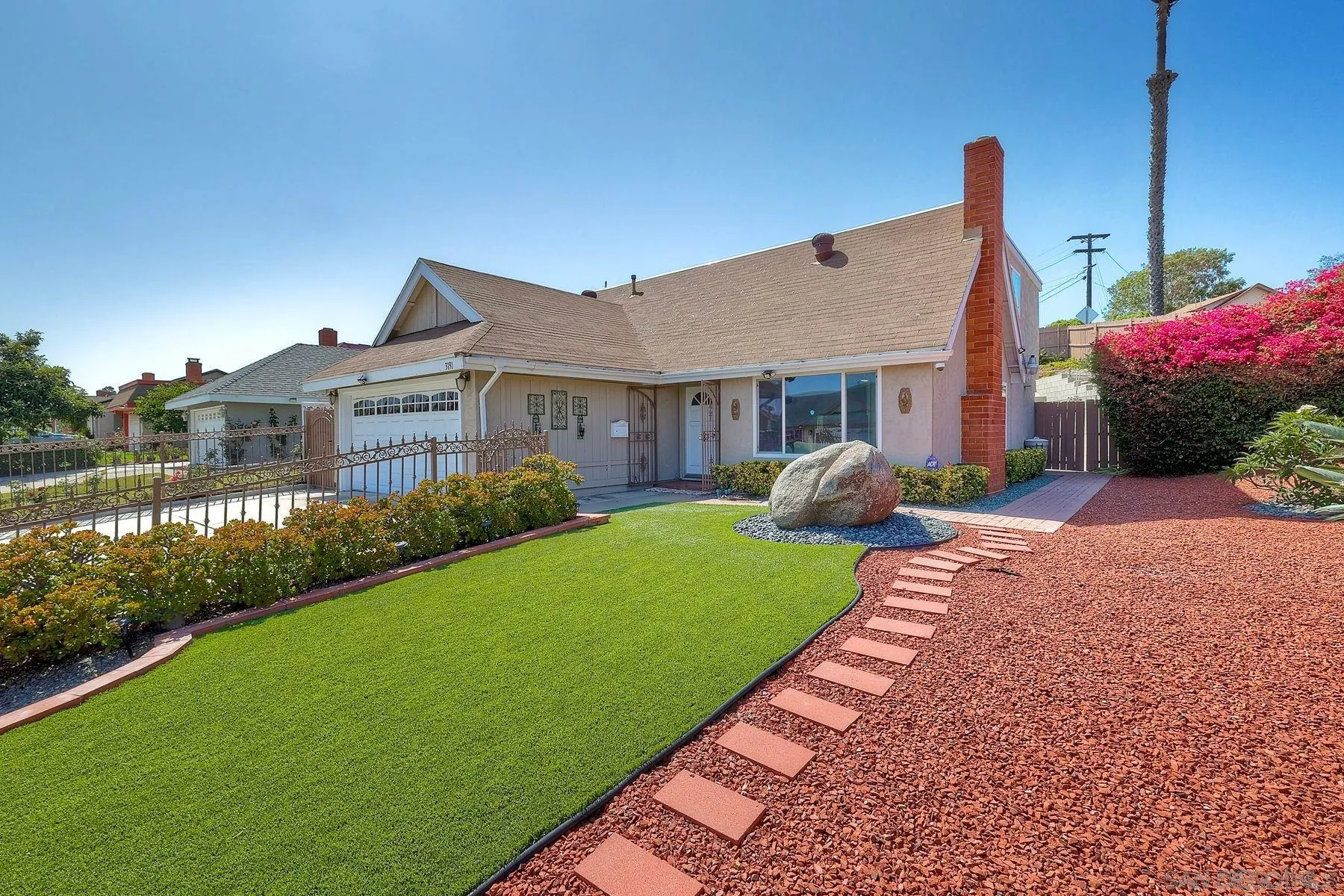 https://cdn.realtyfeed.com/cdn/127/260015676/f947cc52d42b31544aa7378a43b857f9.webp