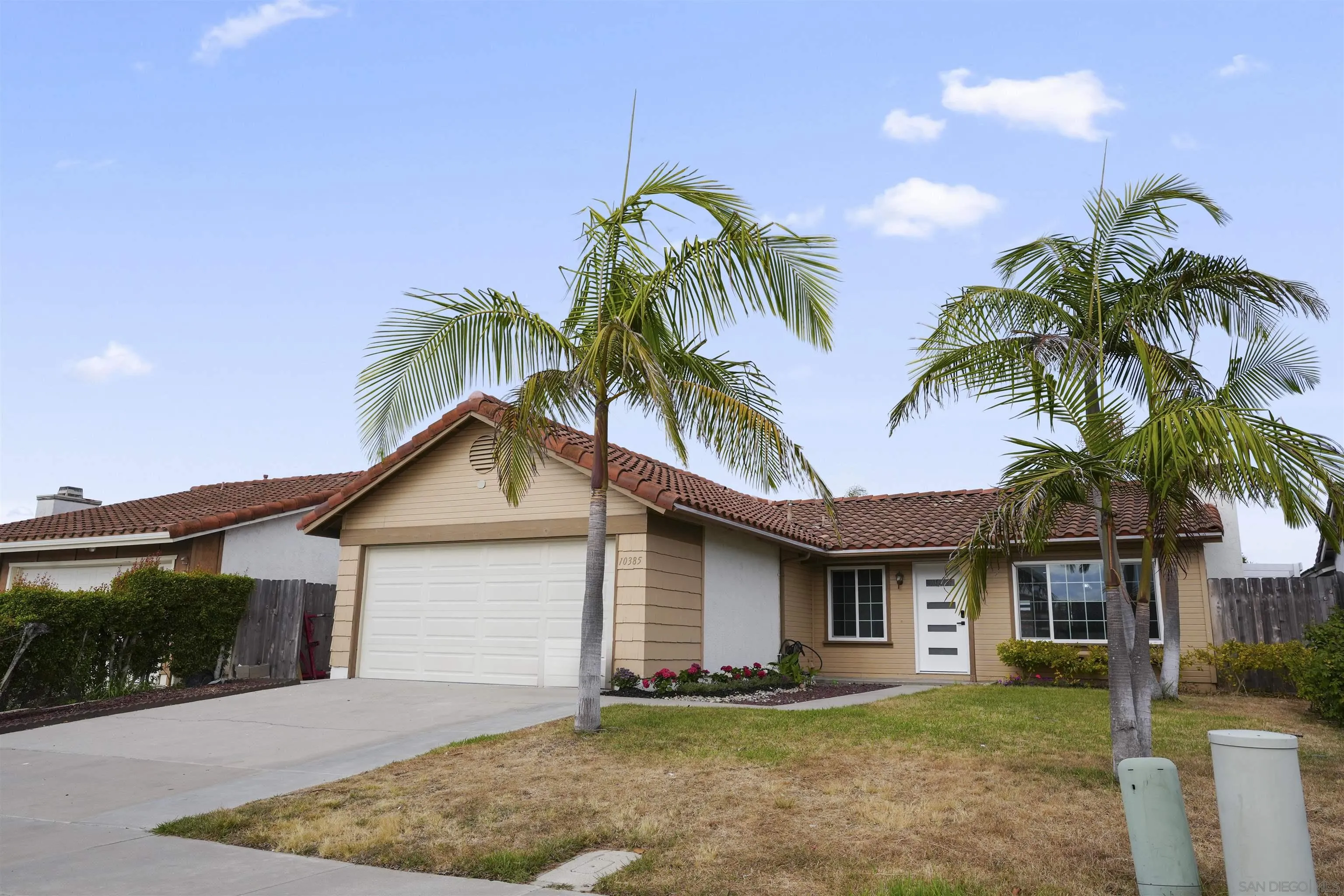 https://cdn.realtyfeed.com/cdn/127/260015677/5529fcfd8f29b137c79667f5efd8f972.webp