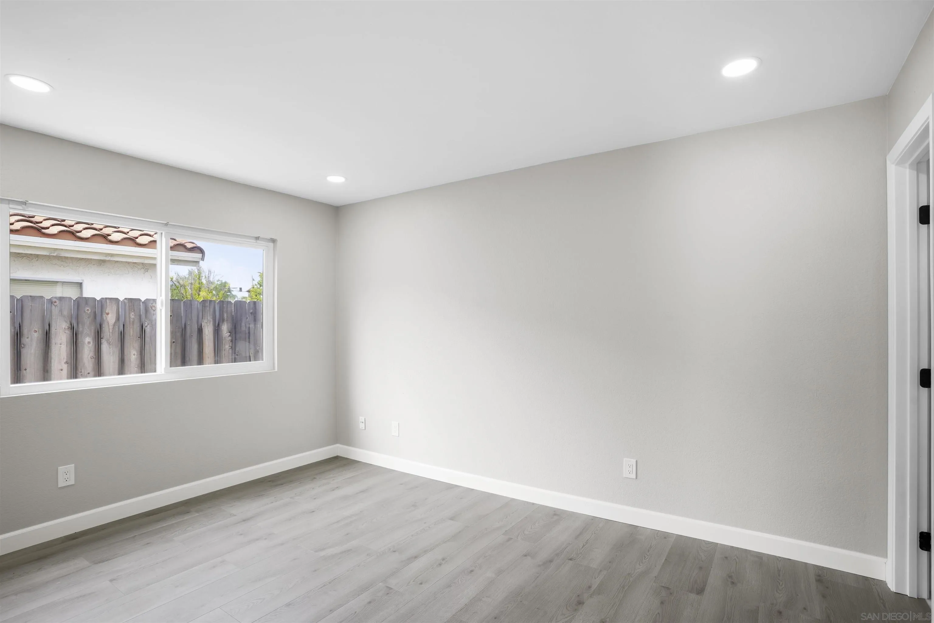 https://cdn.realtyfeed.com/cdn/127/260015677/61719f6f35d1419054f75b47f013930e.webp