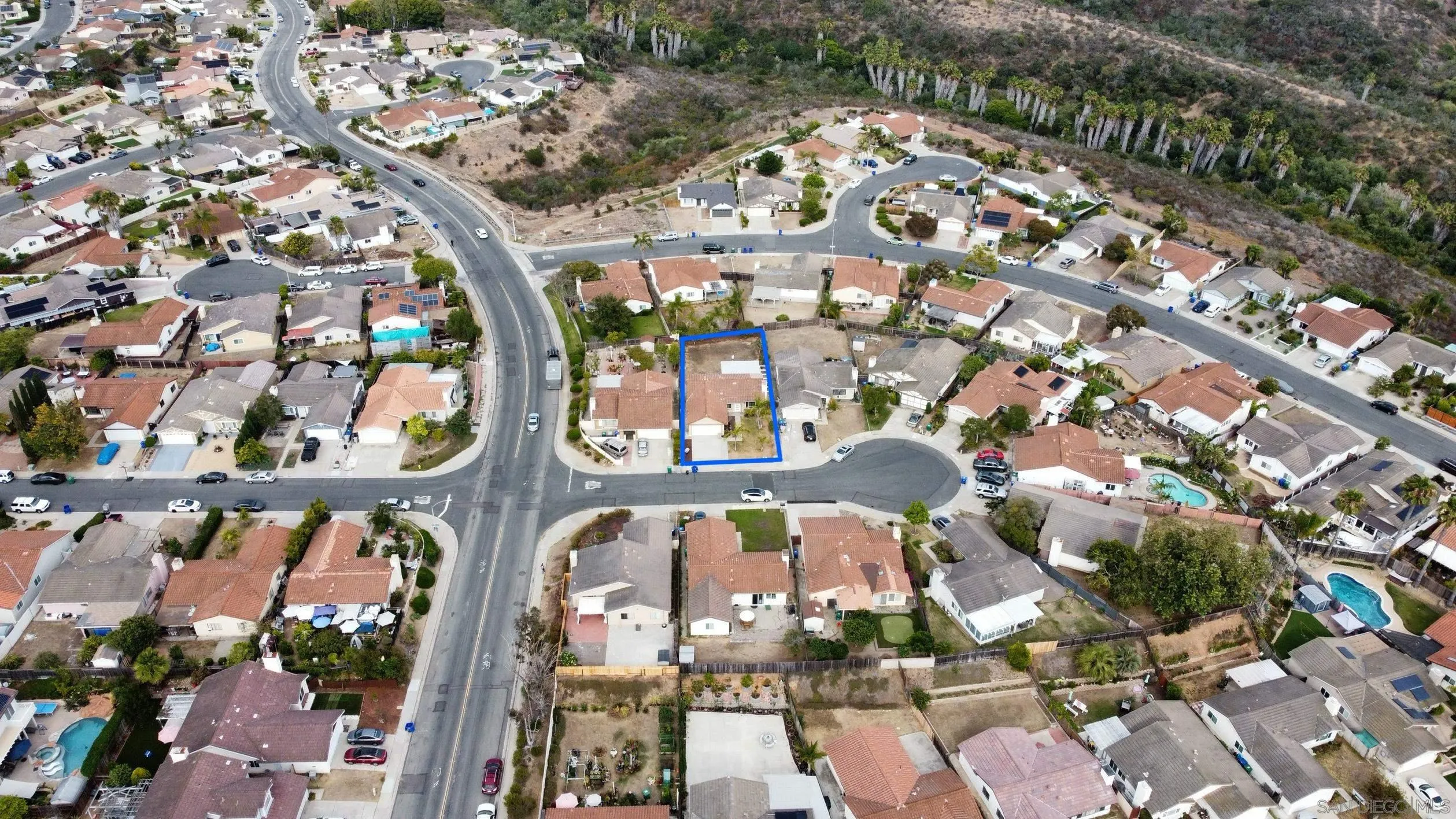 https://cdn.realtyfeed.com/cdn/127/260015677/65d7ff43aba05d1f240580ef7d3f8578.webp