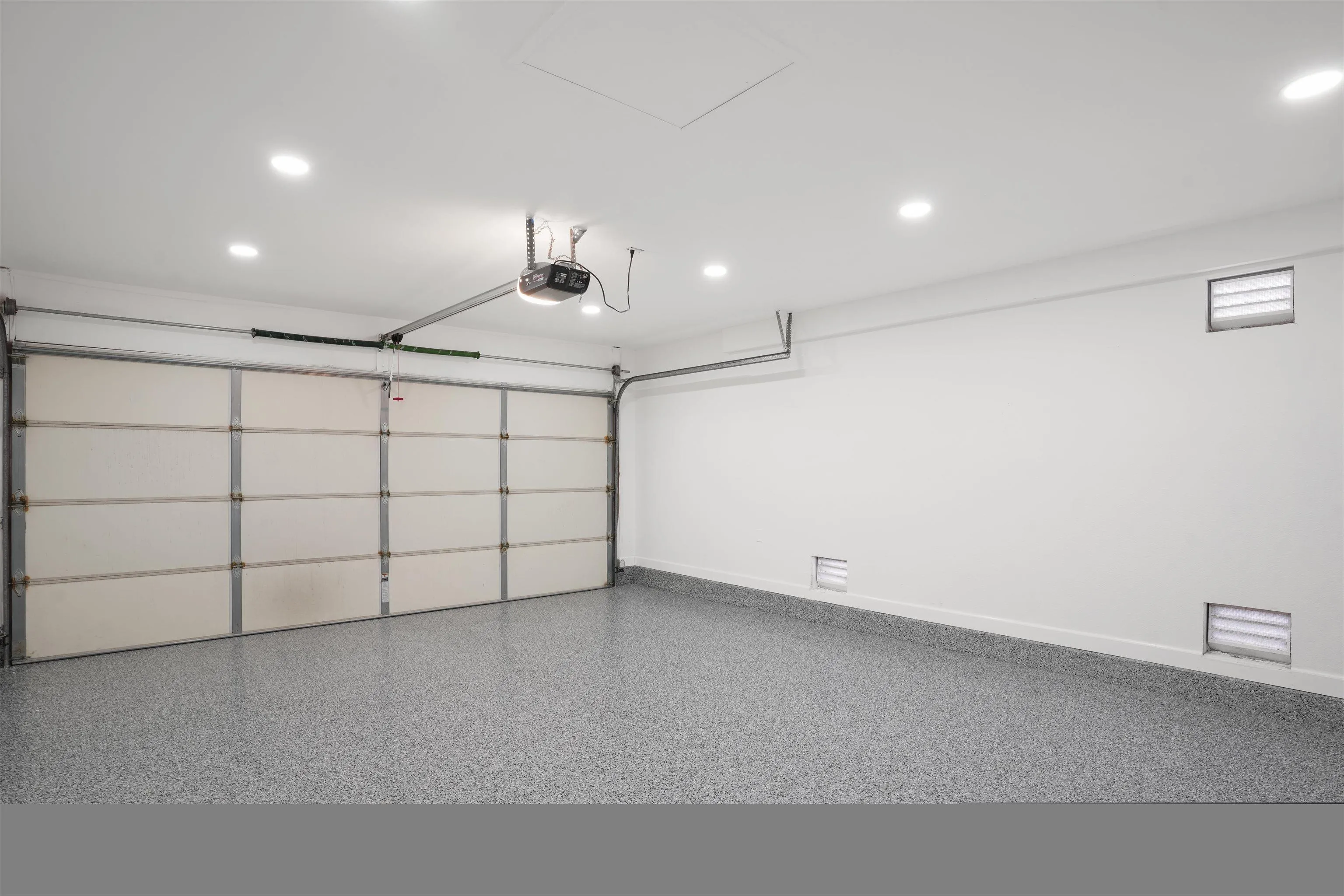 https://cdn.realtyfeed.com/cdn/127/260015677/a402e2cf65f1264e45abe5bbeca5f37c.webp