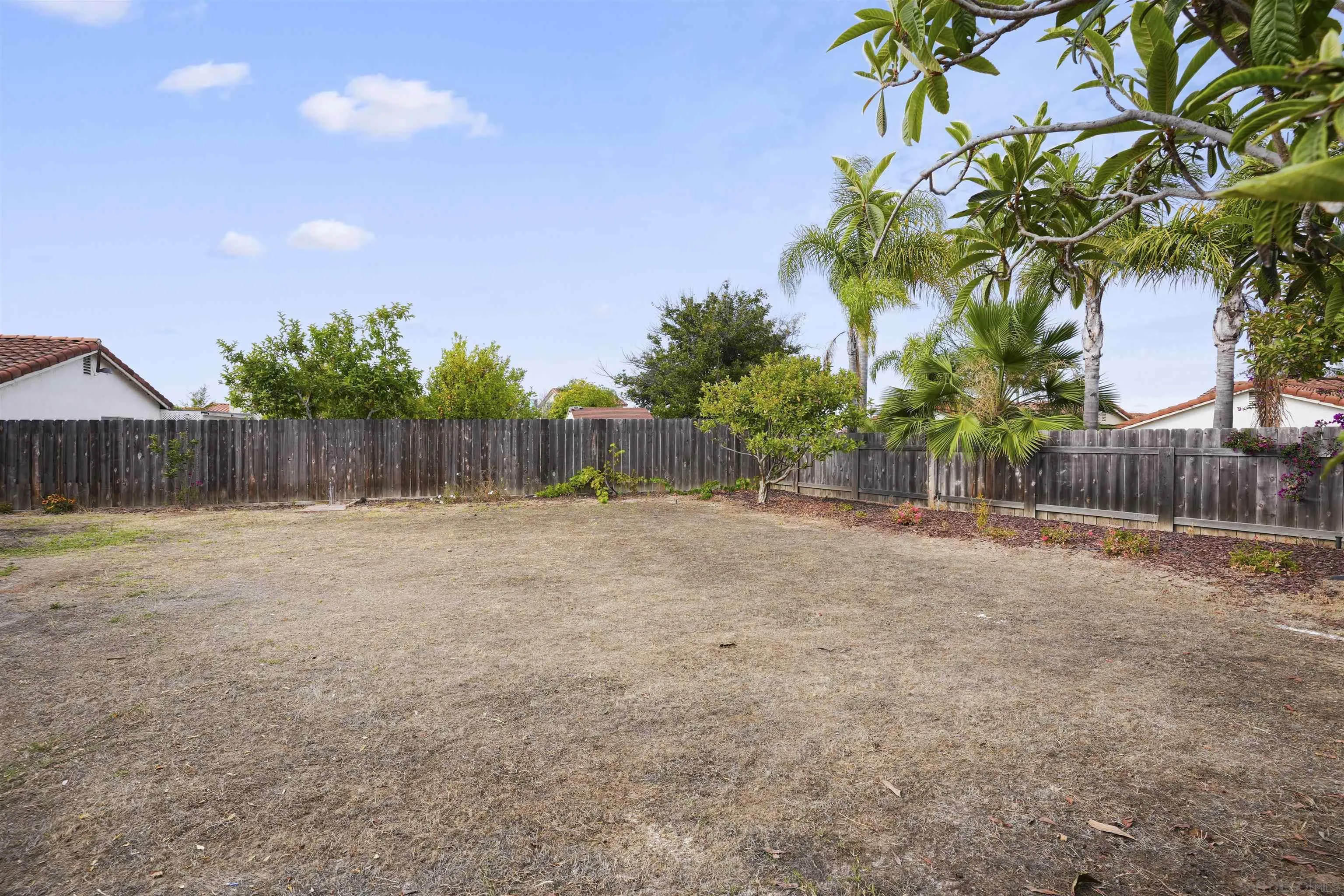 https://cdn.realtyfeed.com/cdn/127/260015677/ced0ae6c96ca7557d062e4771f484681.webp