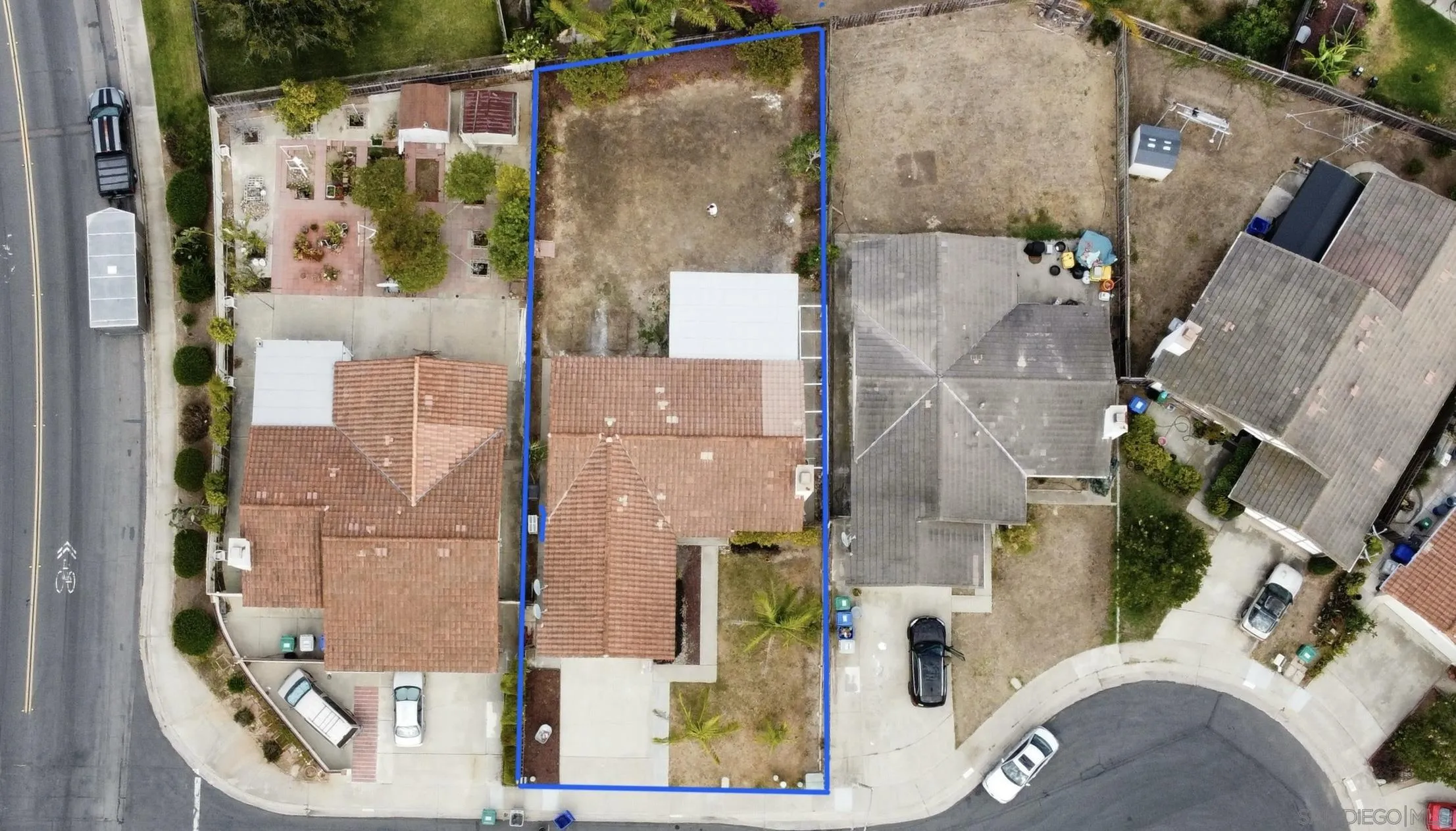 https://cdn.realtyfeed.com/cdn/127/260015677/e2a34f85f7653bfc62361a5315693350.webp
