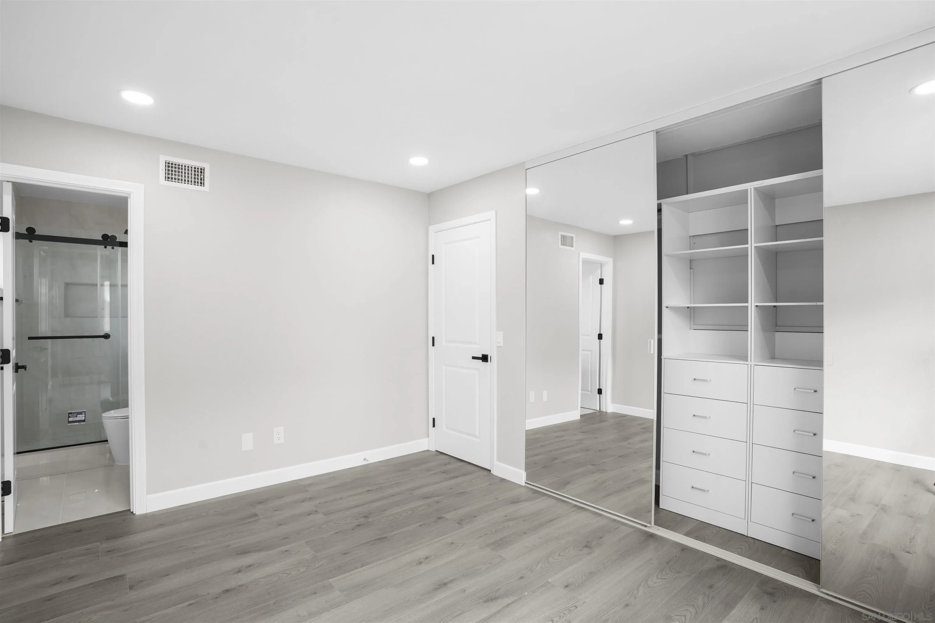 https://cdn.realtyfeed.com/cdn/127/260015677/f07dcab91179001533f17a44e67e3189.webp