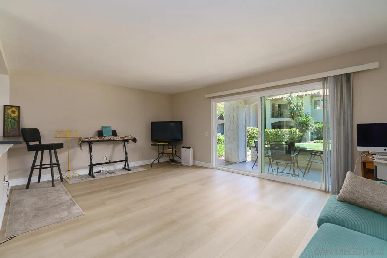 https://cdn.realtyfeed.com/cdn/127/260015681/af806840b7f7e44a15e19e37bc0012a4.webp