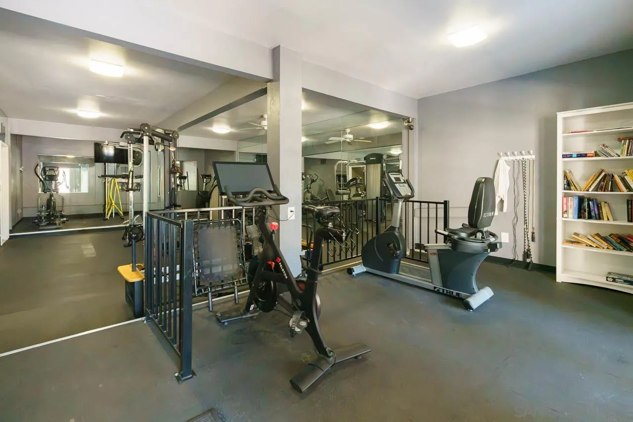https://cdn.realtyfeed.com/cdn/127/260015681/d04deb2a371922ad416fbb746abc4d9c.webp