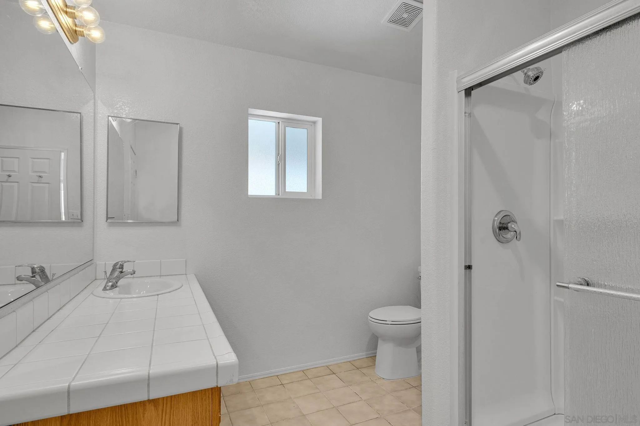 https://cdn.realtyfeed.com/cdn/127/260015684/bf1a7ef3da43063597f893c2d55548d7.webp