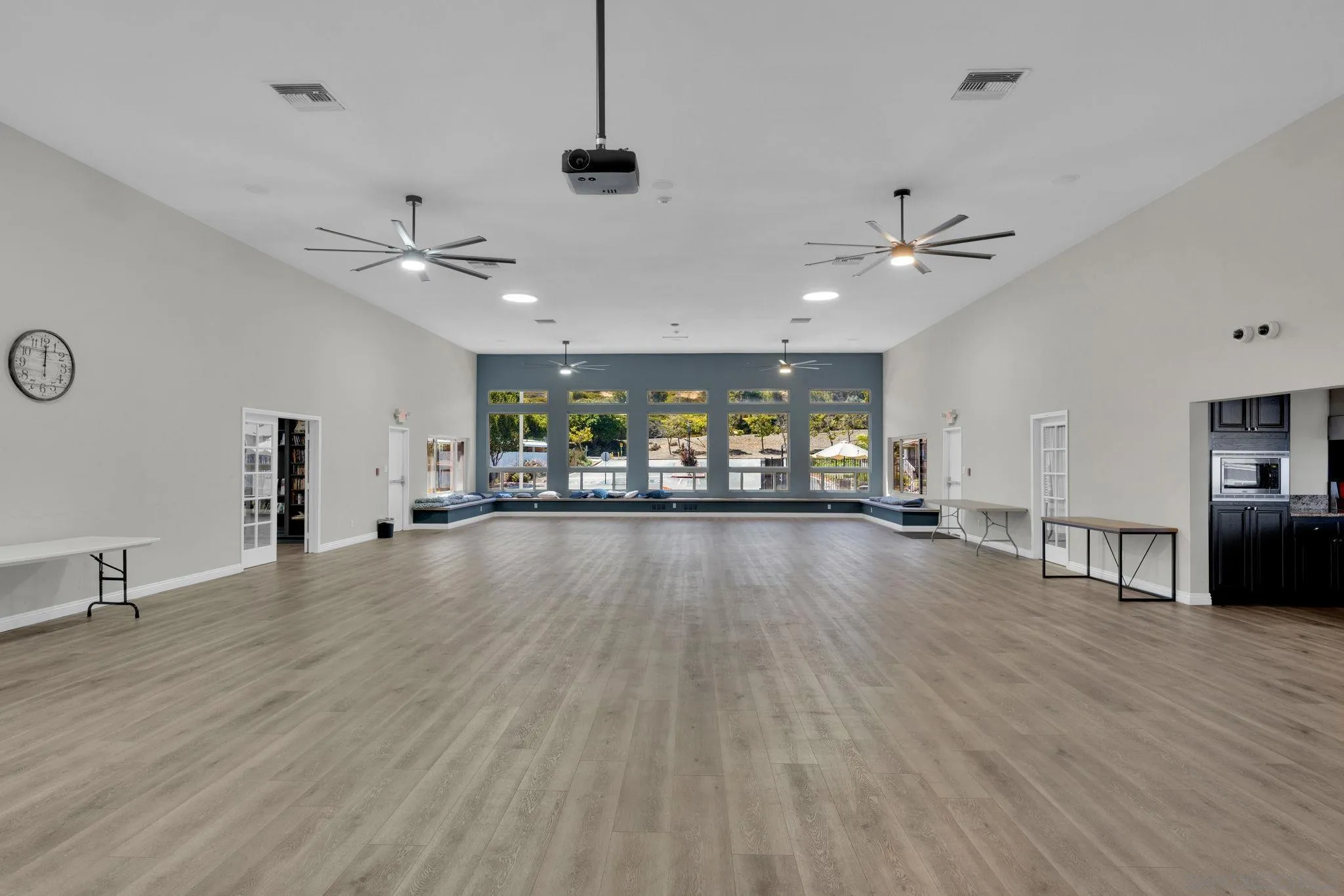 https://cdn.realtyfeed.com/cdn/127/260015684/e606a985e51e13f2f91524725a1c8d59.webp