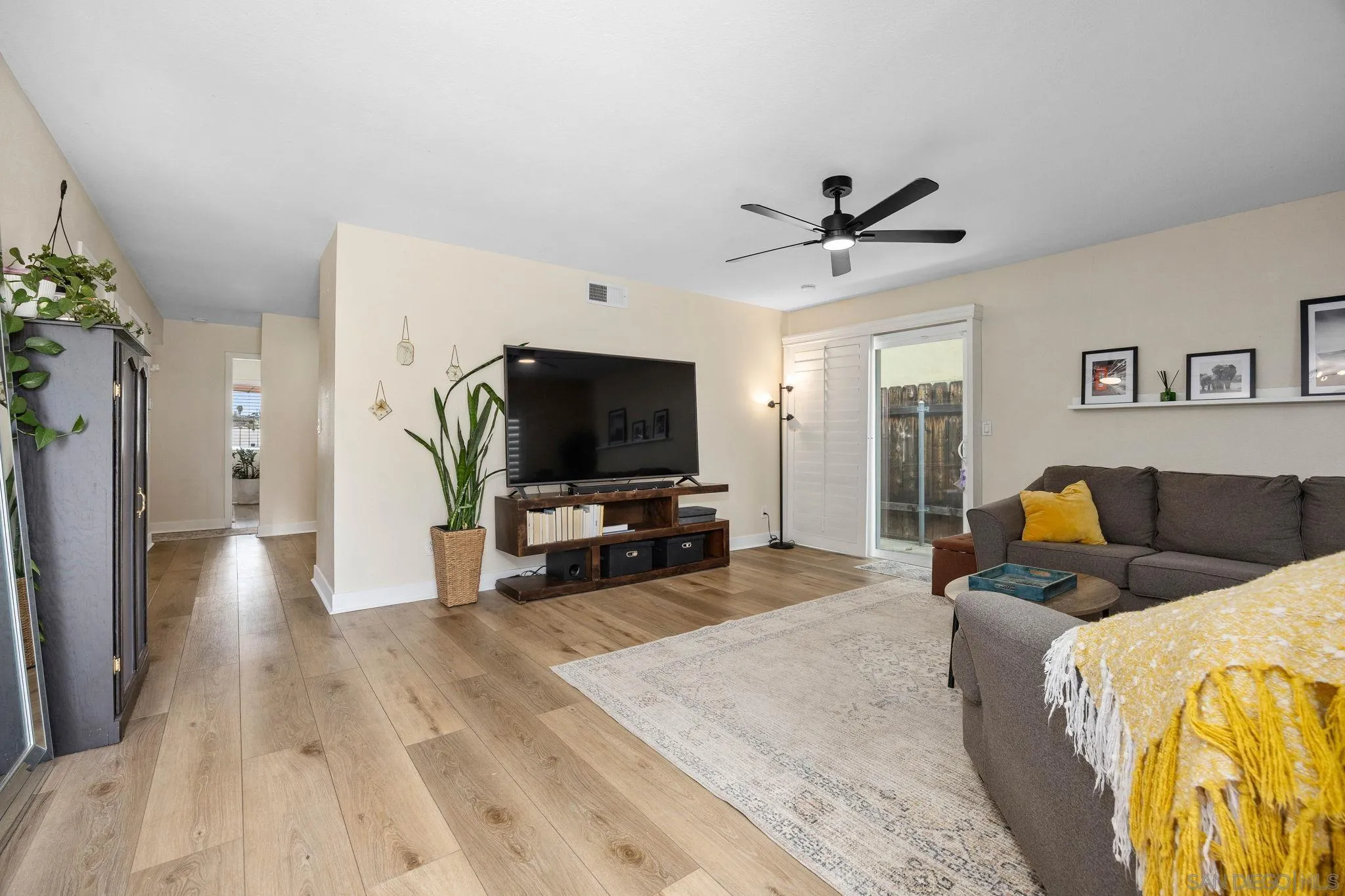 3016 Analiese Way, San Diego, CA 92139 - Photo 4 of 32, San Diego, CA