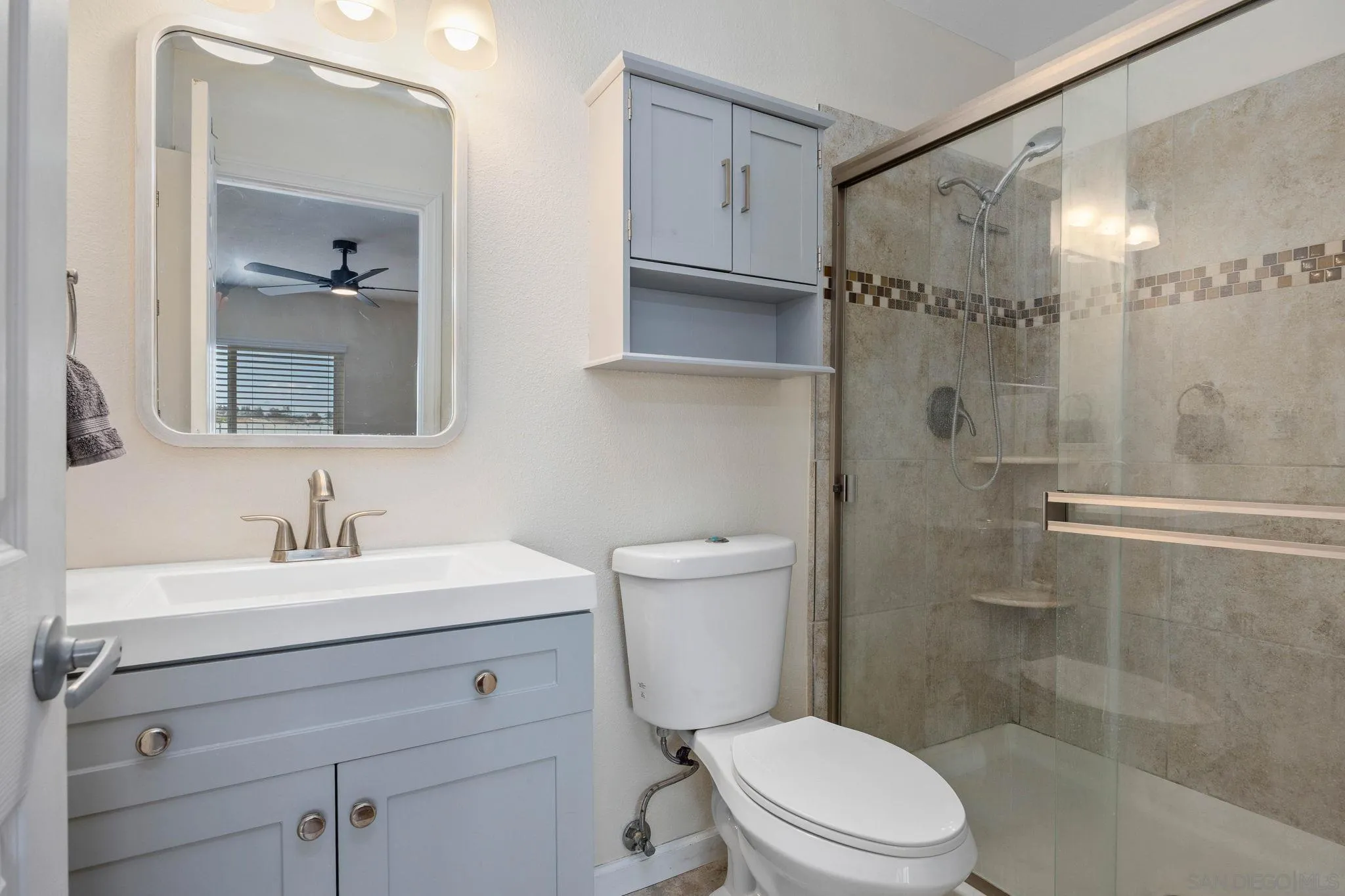 https://cdn.realtyfeed.com/cdn/127/260015685/593d7e686ffccf1135bb024ca48bf3ca.webp