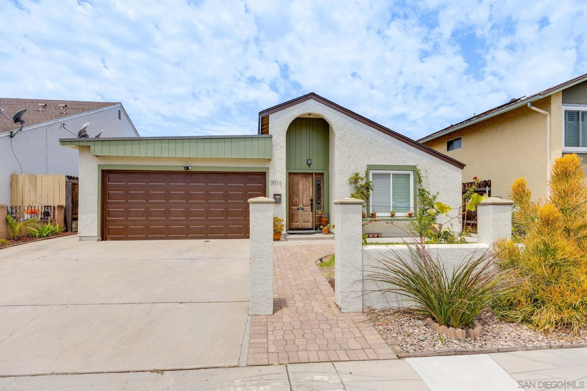 3016 Analiese Way, San Diego, CA 92139 - Photo 2 of 32, San Diego, CA