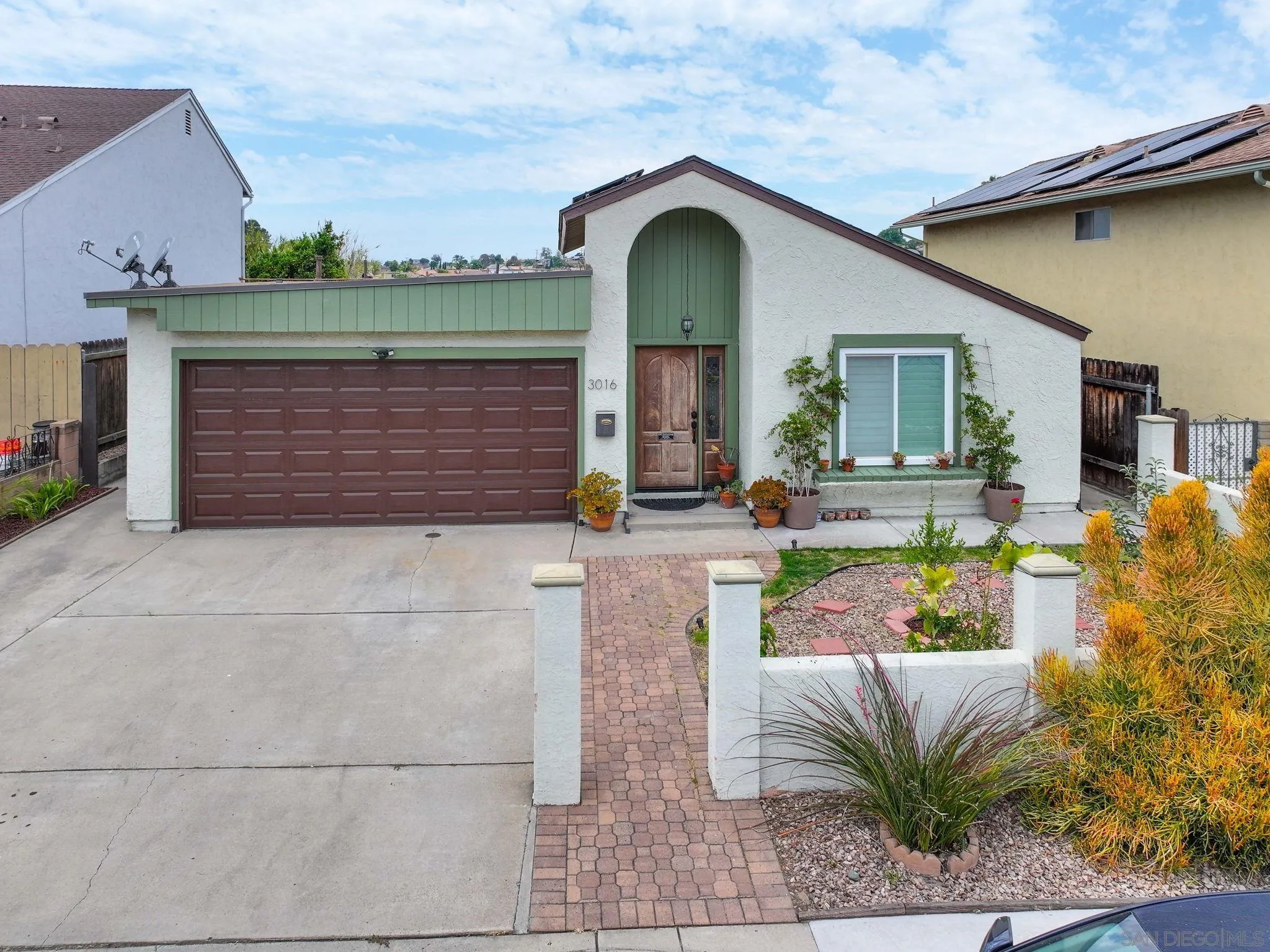 https://cdn.realtyfeed.com/cdn/127/260015685/bb38817c928311bca24b44a559b15d9c.webp