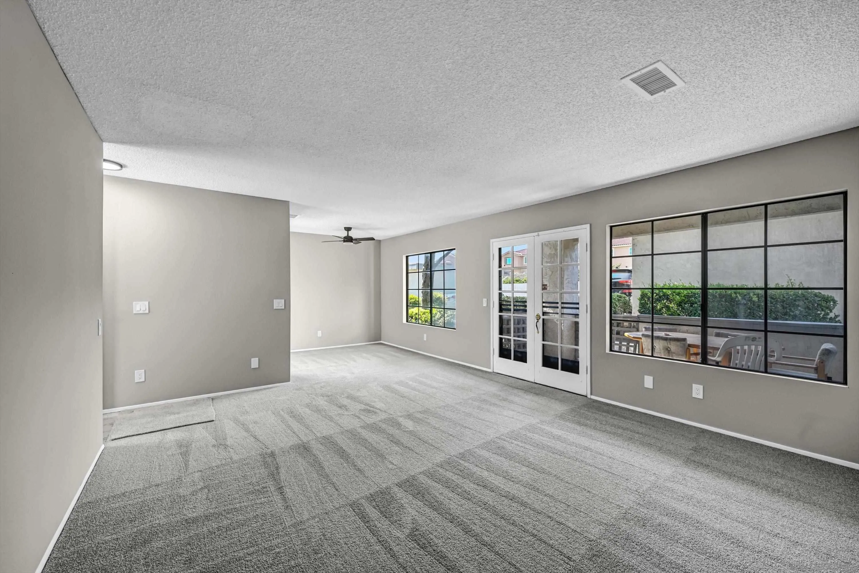 https://cdn.realtyfeed.com/cdn/127/260015687/39329a81cadf72a6794de977935c7ebb.webp