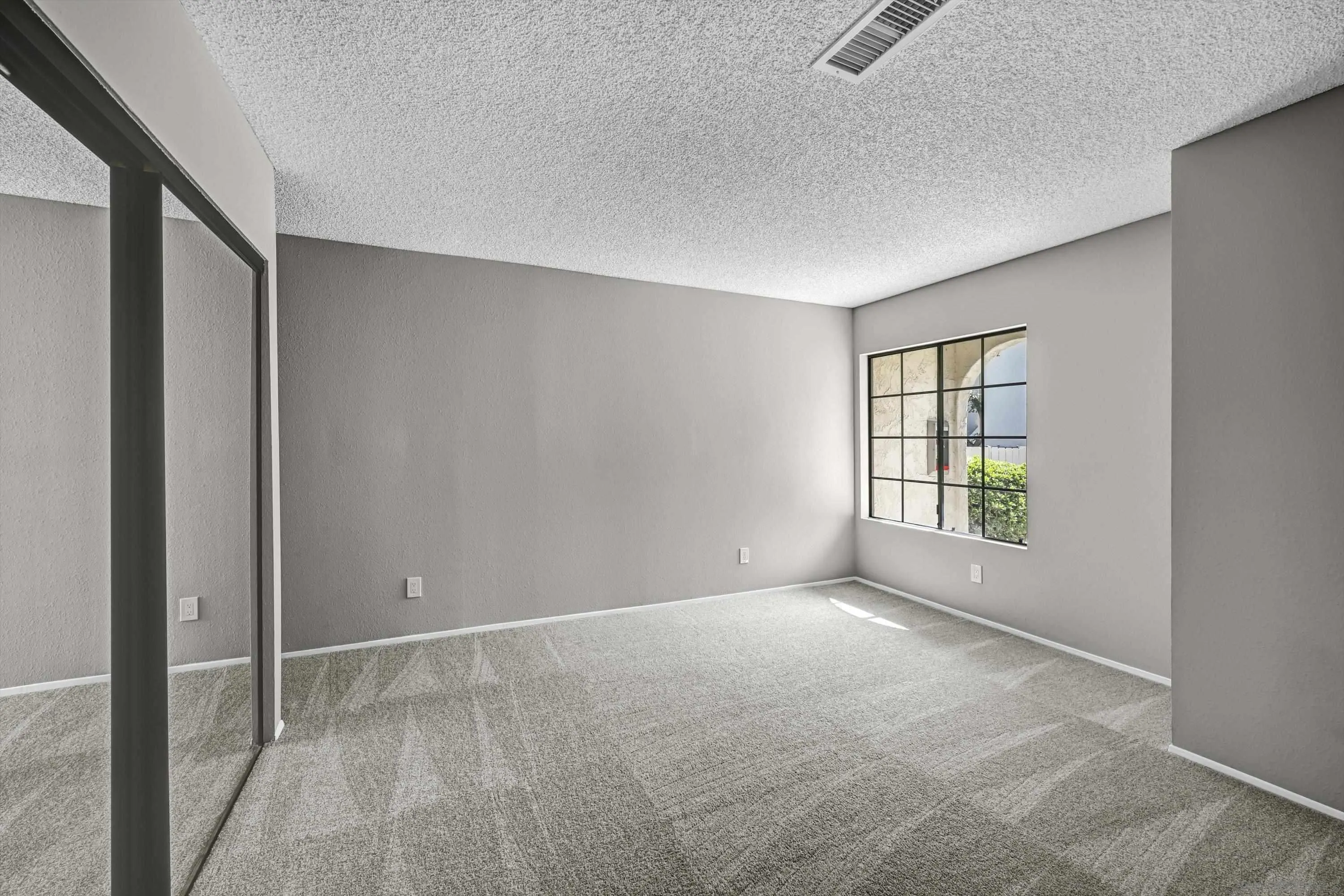https://cdn.realtyfeed.com/cdn/127/260015687/9eb97dbcf3220a62b33e06b19d5fcdad.webp