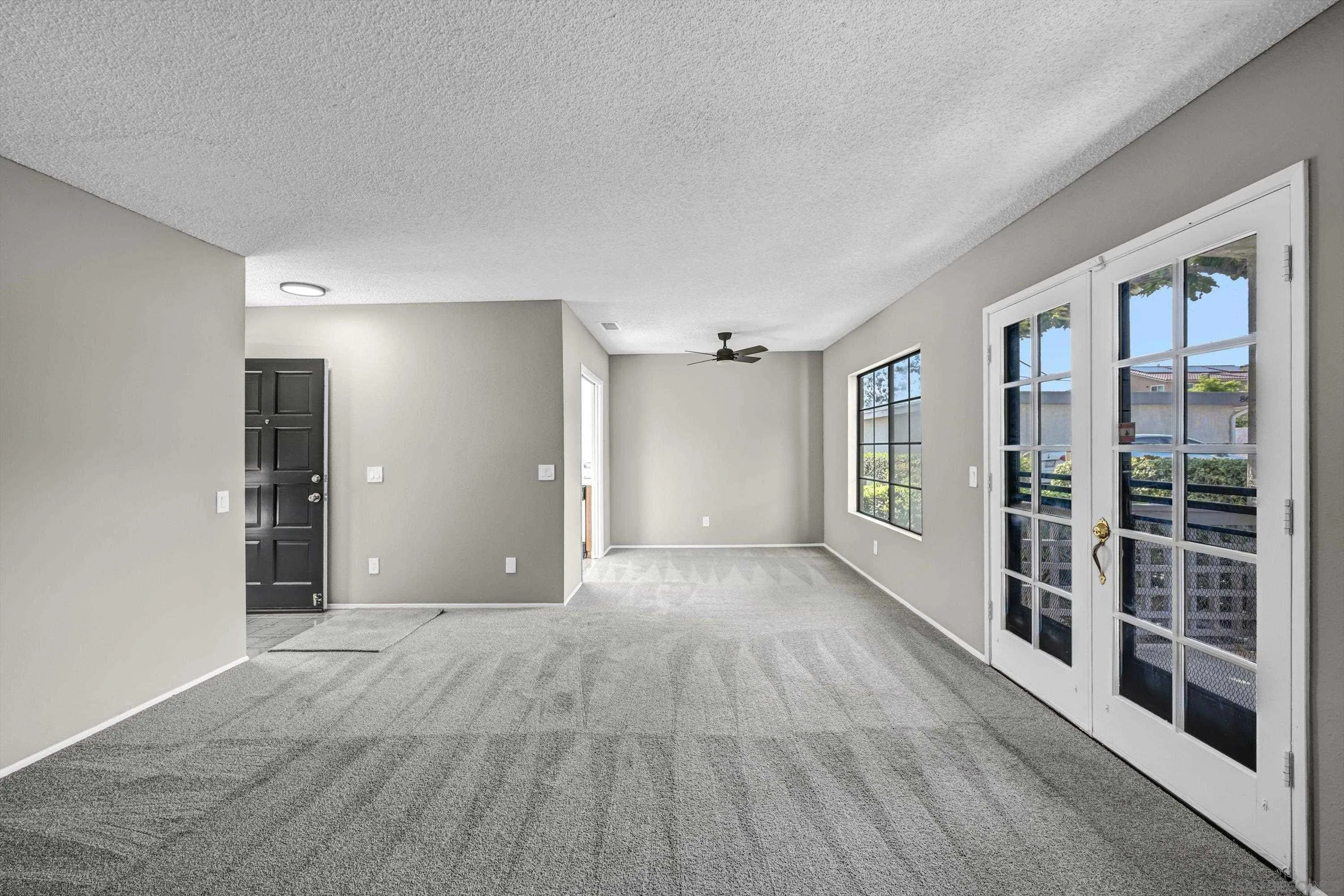 https://cdn.realtyfeed.com/cdn/127/260015687/ed8d05fd48984147bf06ae639ff6acc0.webp