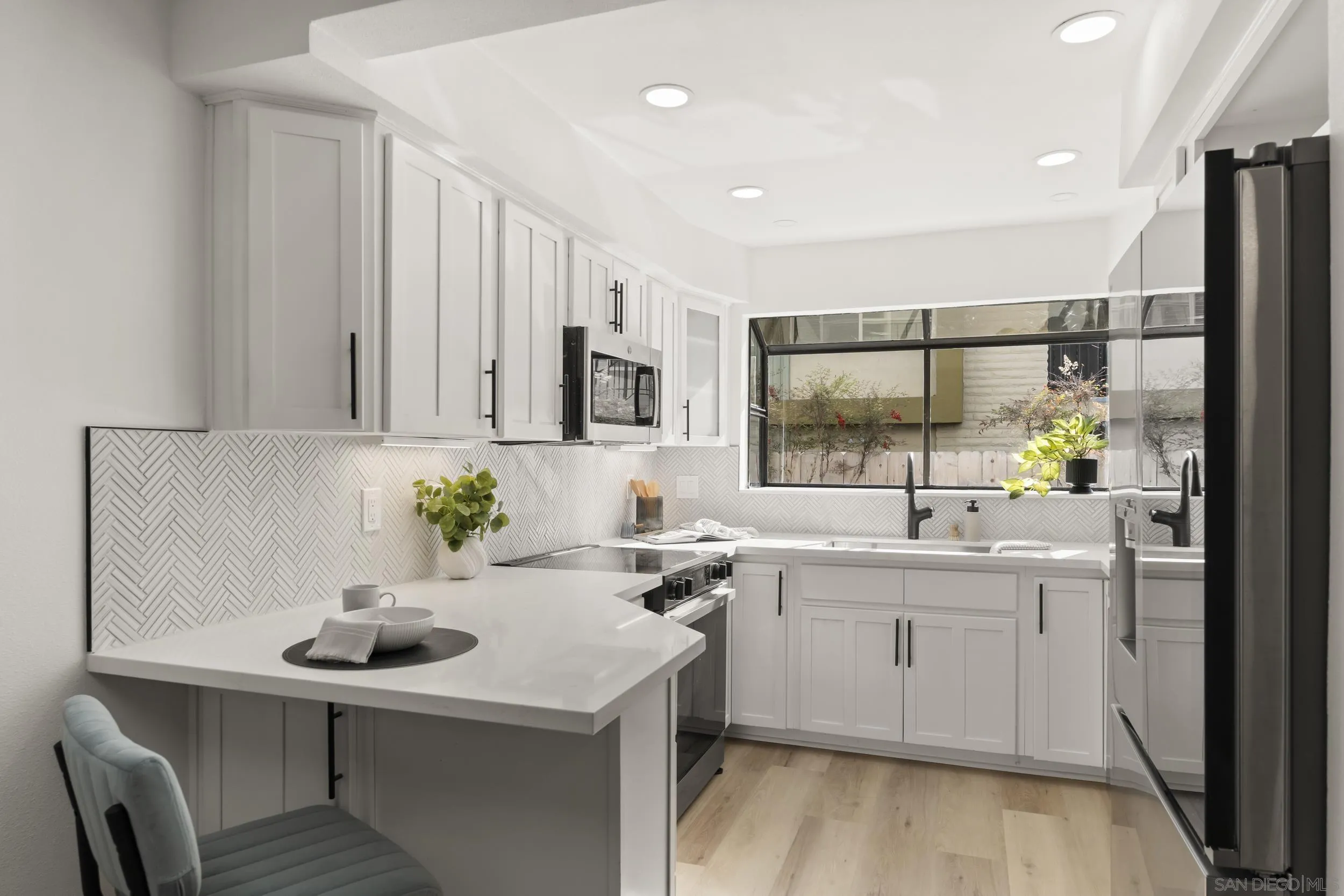 https://cdn.realtyfeed.com/cdn/127/260015688/c84912d13919658e4480691471ef1126.webp