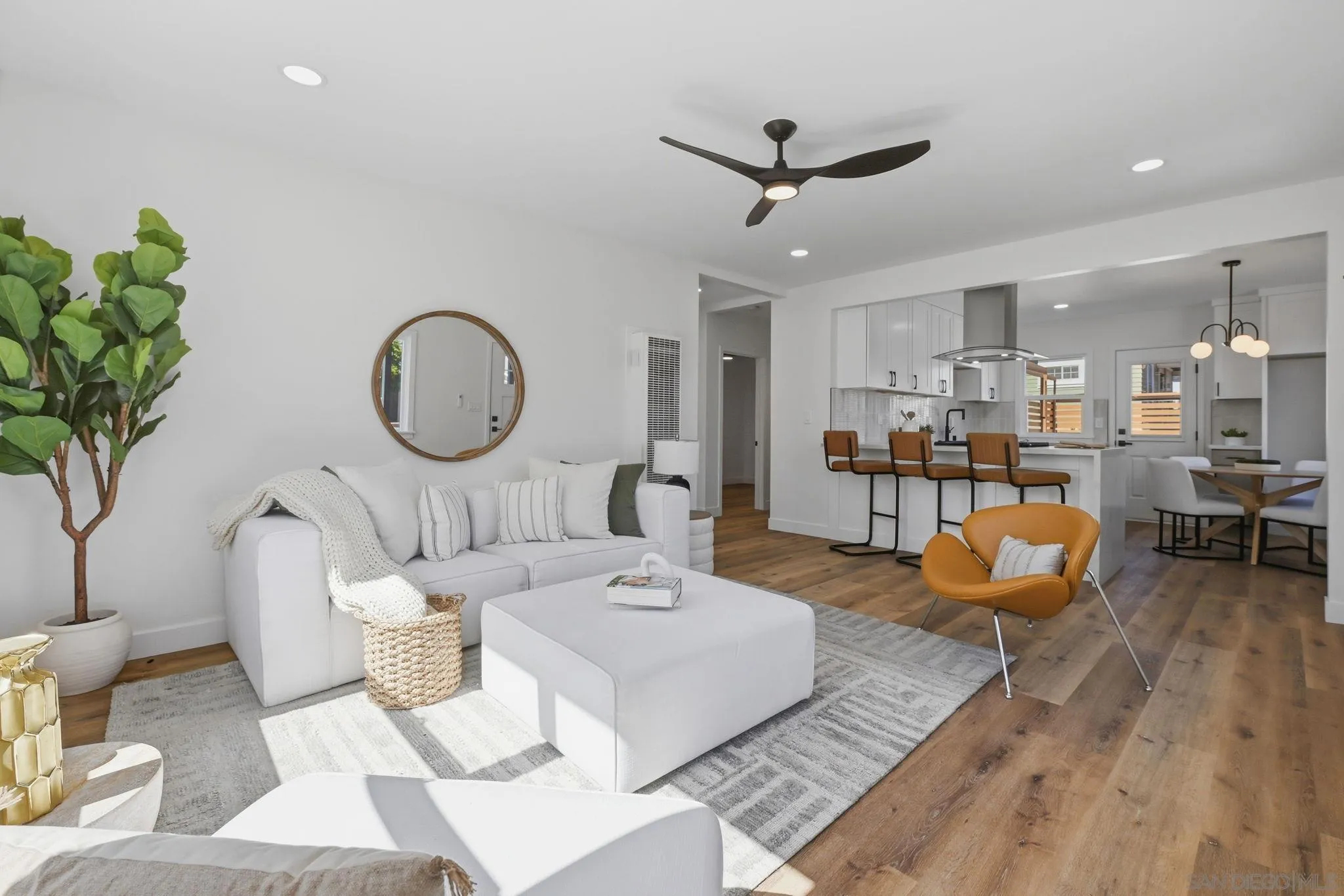 https://cdn.realtyfeed.com/cdn/127/260015692/8634d1b94c14874cf6f8e13adcb162dd.webp