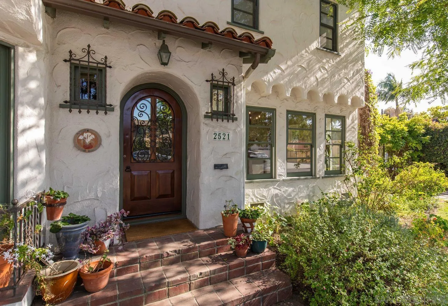 https://cdn.realtyfeed.com/cdn/127/260015695/167f09af8ae441f034bad772dff8120d.webp
