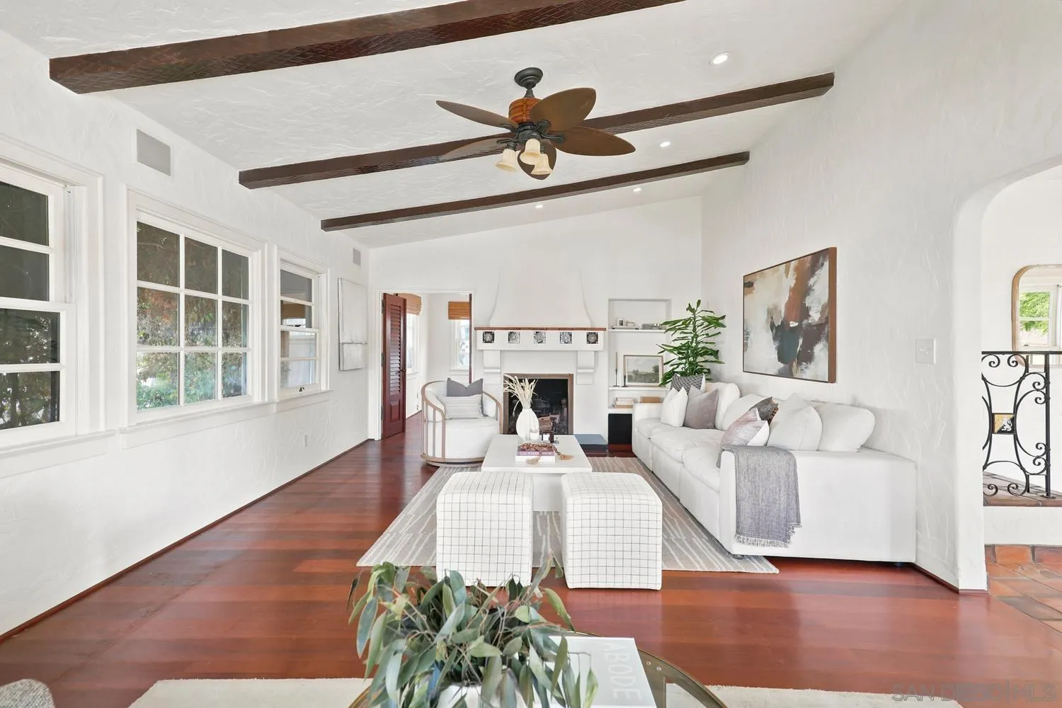 https://cdn.realtyfeed.com/cdn/127/260015695/219f6f5ac53a735b9d372a29b76a6035.webp