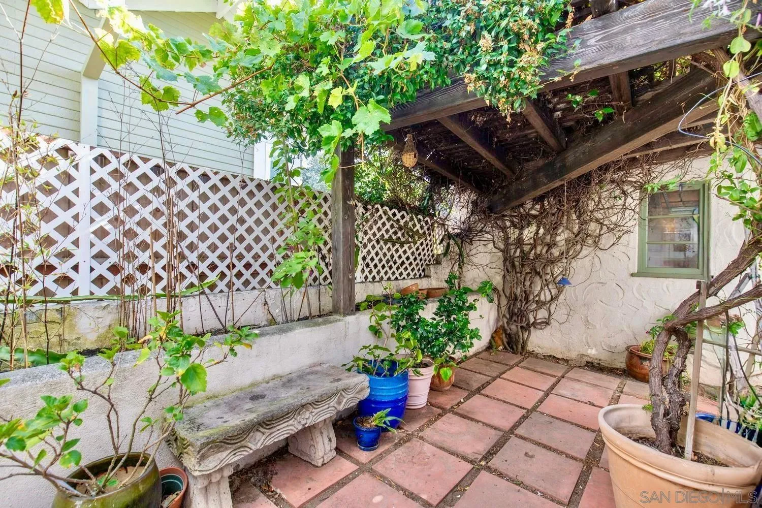 https://cdn.realtyfeed.com/cdn/127/260015695/28e106d255eee55fae9c4ef7273a36af.webp