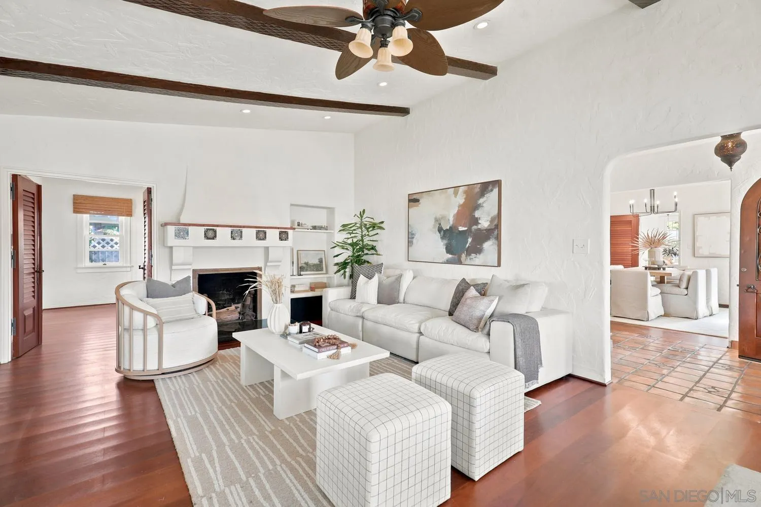 https://cdn.realtyfeed.com/cdn/127/260015695/5967cd8baad277ab590f782026cb5044.webp