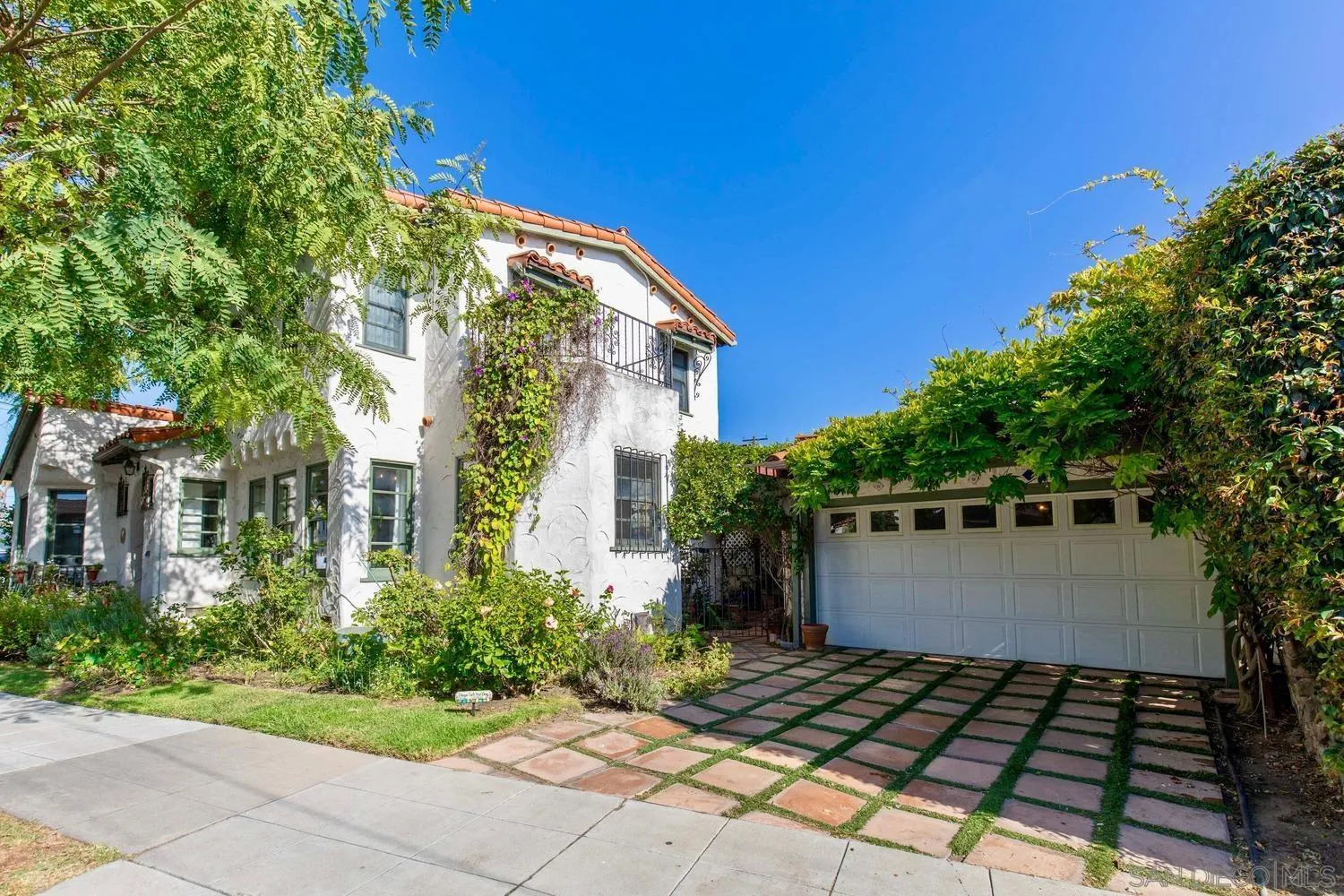 https://cdn.realtyfeed.com/cdn/127/260015695/8dc1d4bc6887d0bd0ac0139cf9b908c5.webp