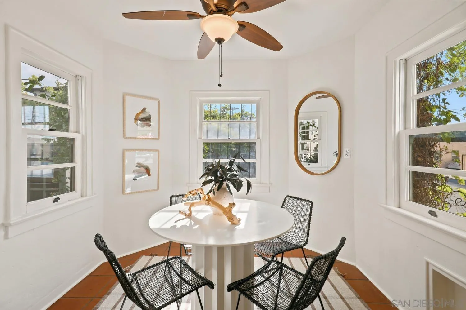https://cdn.realtyfeed.com/cdn/127/260015695/c25623521b2d2732f133b6da3b21485e.webp