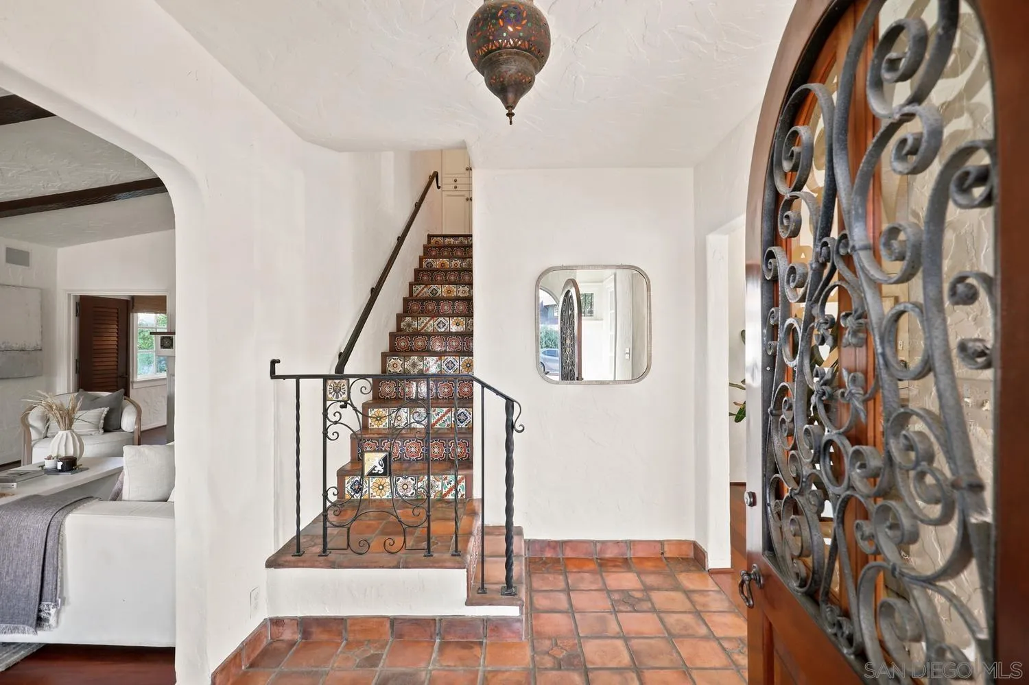 https://cdn.realtyfeed.com/cdn/127/260015695/c3c5151dd3dfb393e668986b54dec11f.webp