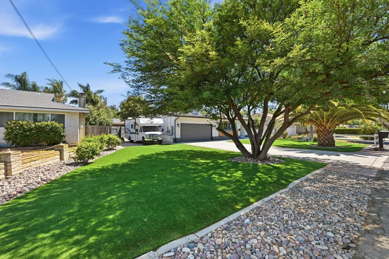 https://cdn.realtyfeed.com/cdn/127/260015698/20780b7d4cfc6b8ded593dfa1c3afd5f.webp