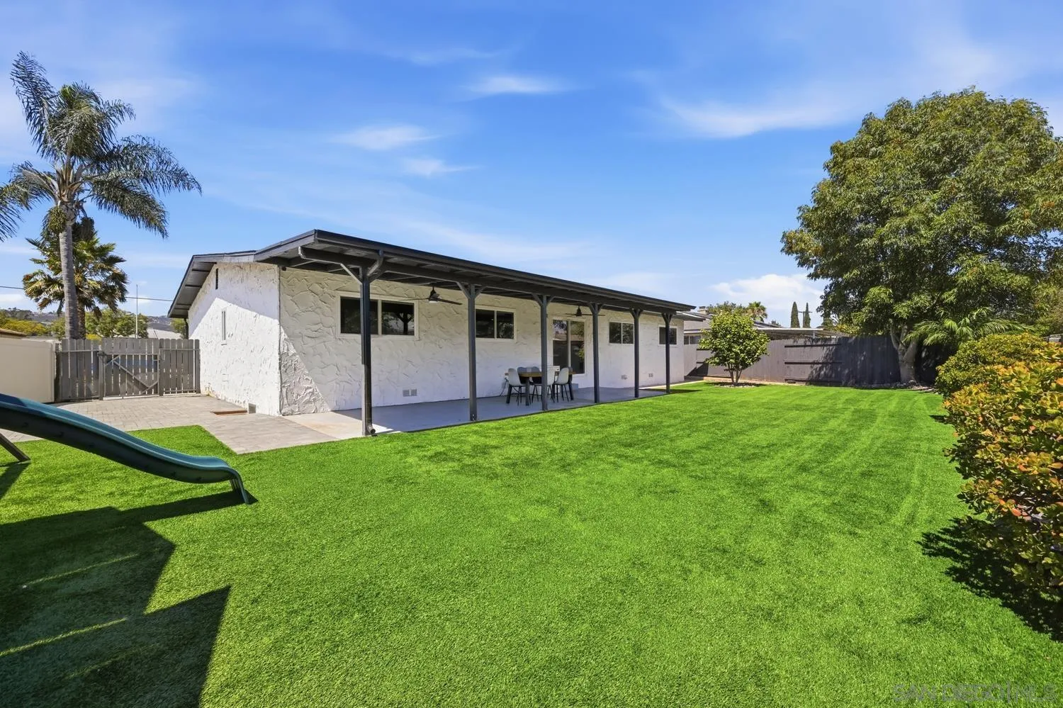 https://cdn.realtyfeed.com/cdn/127/260015698/2a35f28963266c180eec48288b1b0a9d.webp
