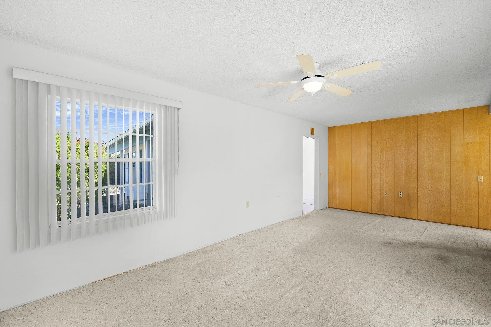 https://cdn.realtyfeed.com/cdn/127/260015701/3b7f566a8d2b7f5ebab8d87c05a1aa60.webp
