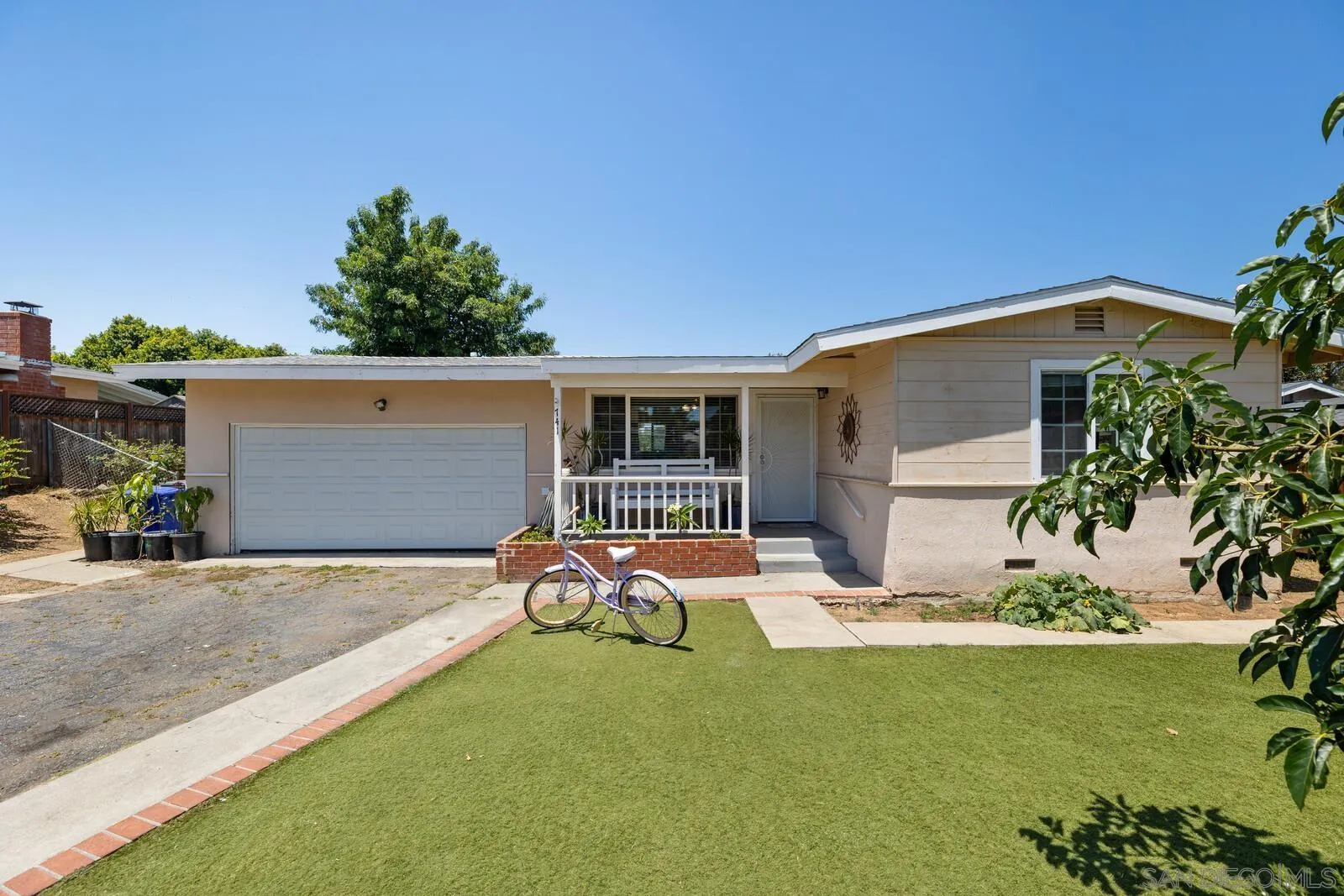 741 Magarian Rd, Fallbrook, CA 92028 - Main photo, Fallbrook, CA