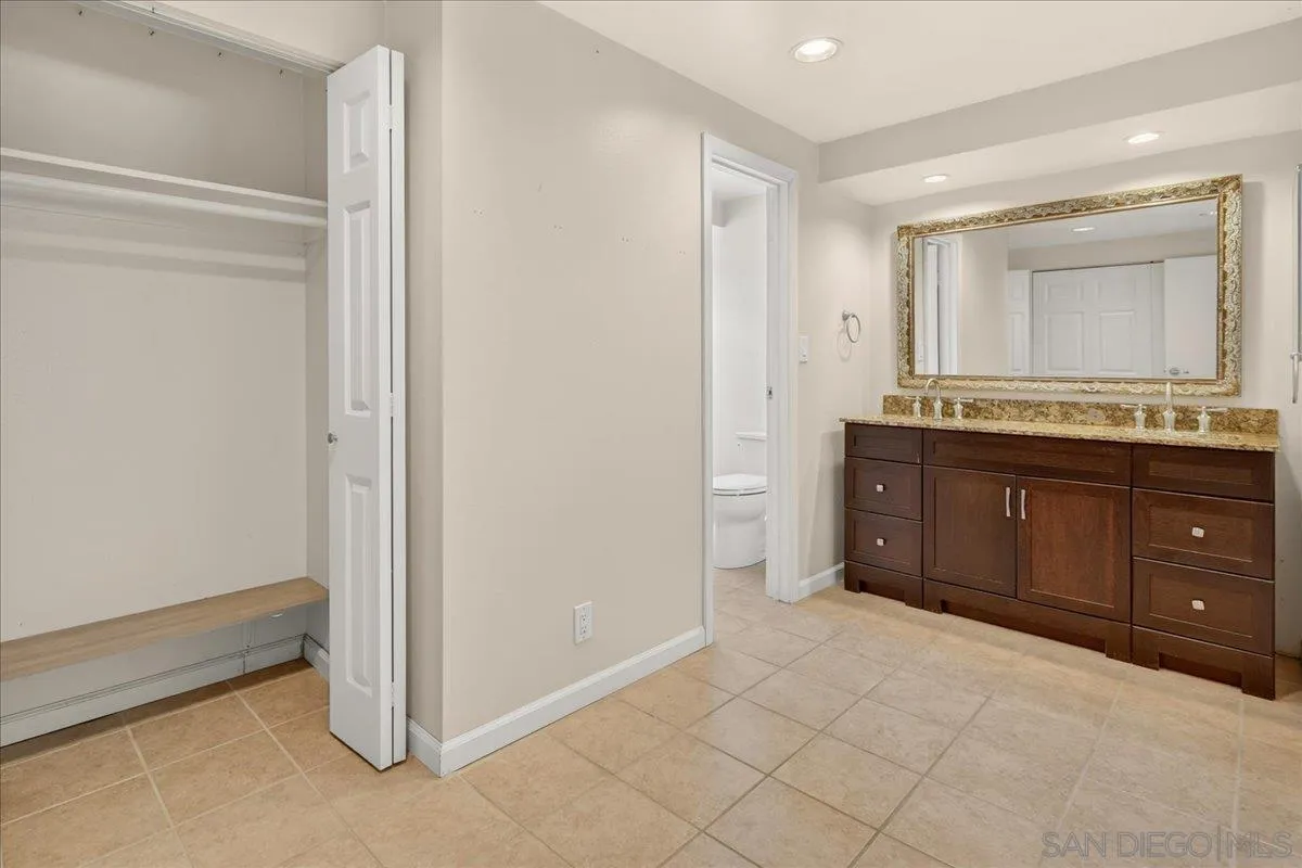 https://cdn.realtyfeed.com/cdn/127/260015711/2150c1bf8d0bd9b8a0a108ae179f5433.webp