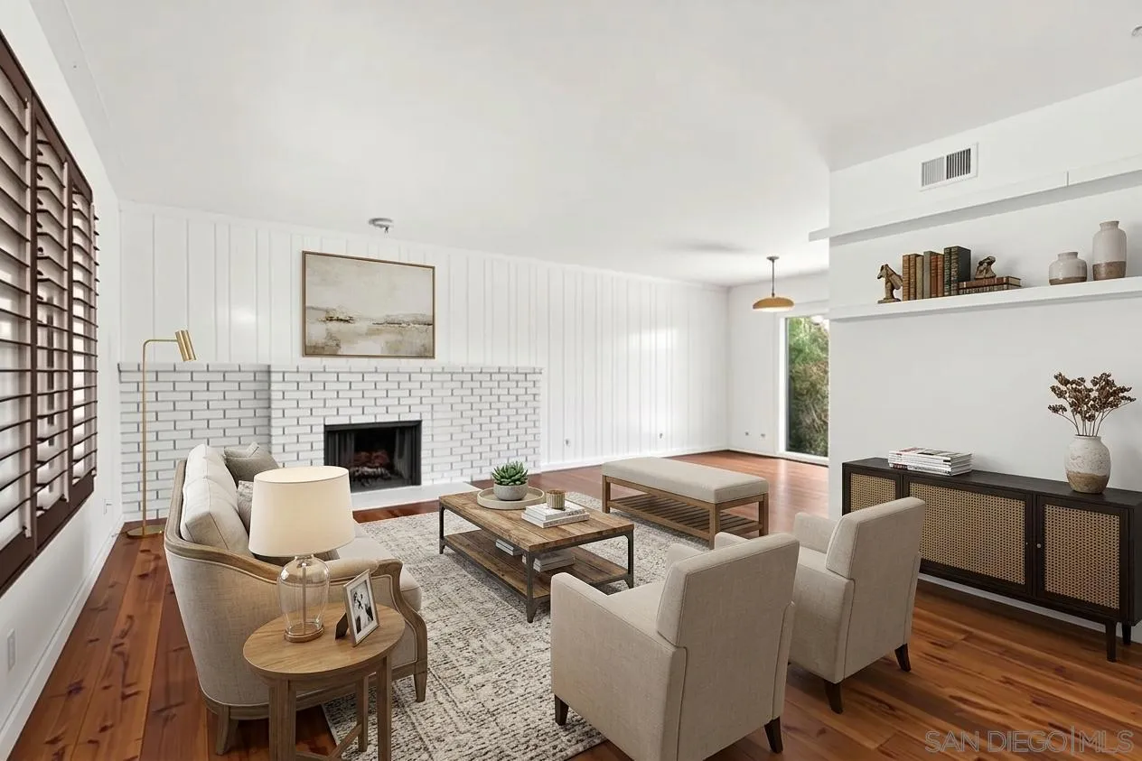 https://cdn.realtyfeed.com/cdn/127/260015711/29cdb7de00a2d42805d8b3775a20e296.webp