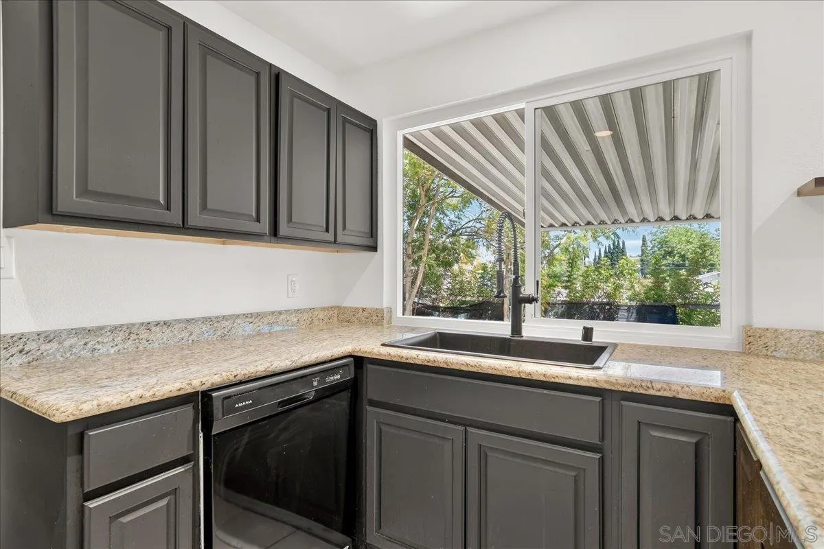 https://cdn.realtyfeed.com/cdn/127/260015711/4082b93e23e1dbf94e59ce3a2cd7ed61.webp