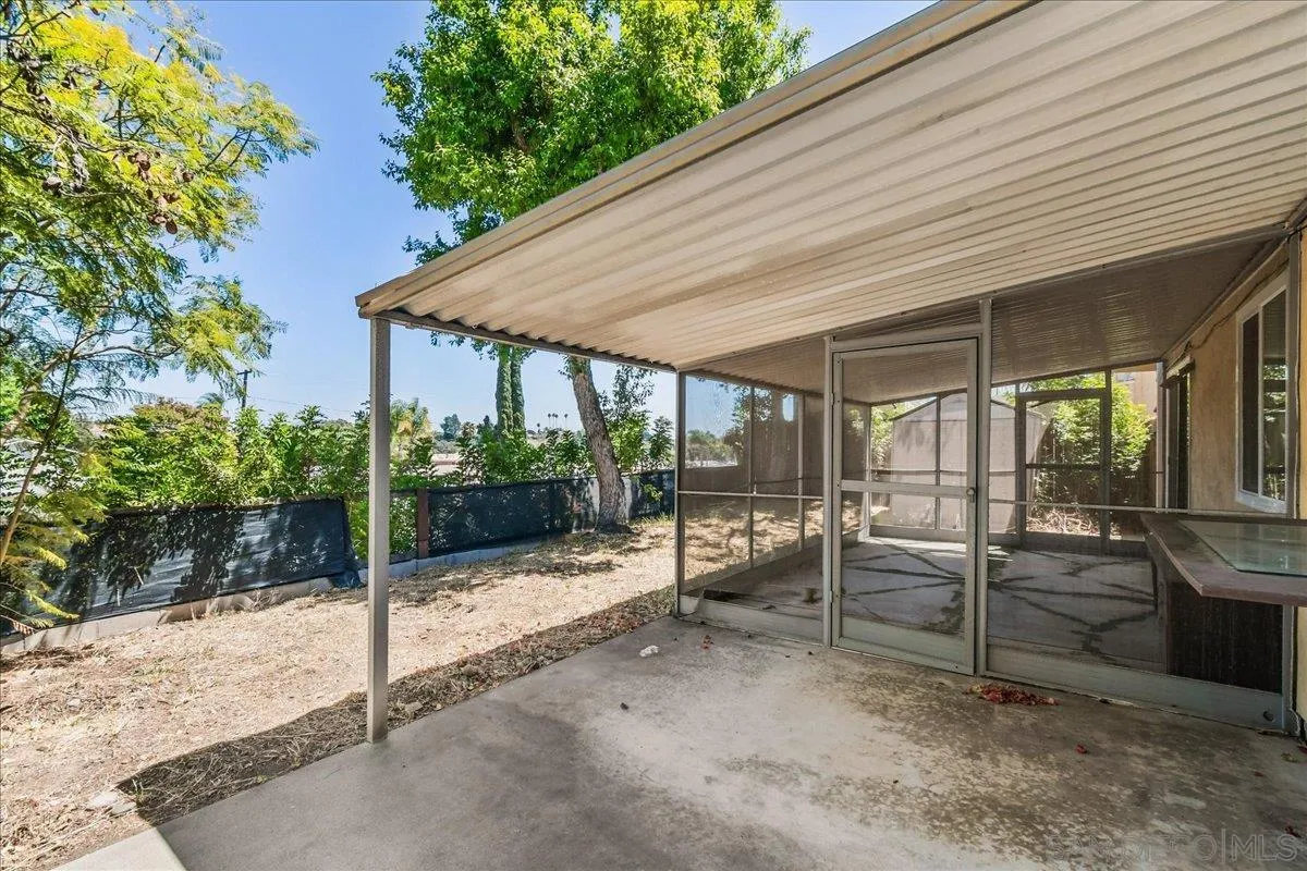 https://cdn.realtyfeed.com/cdn/127/260015711/ae1b2516c7df79b5fcf71faaeb27f60b.webp