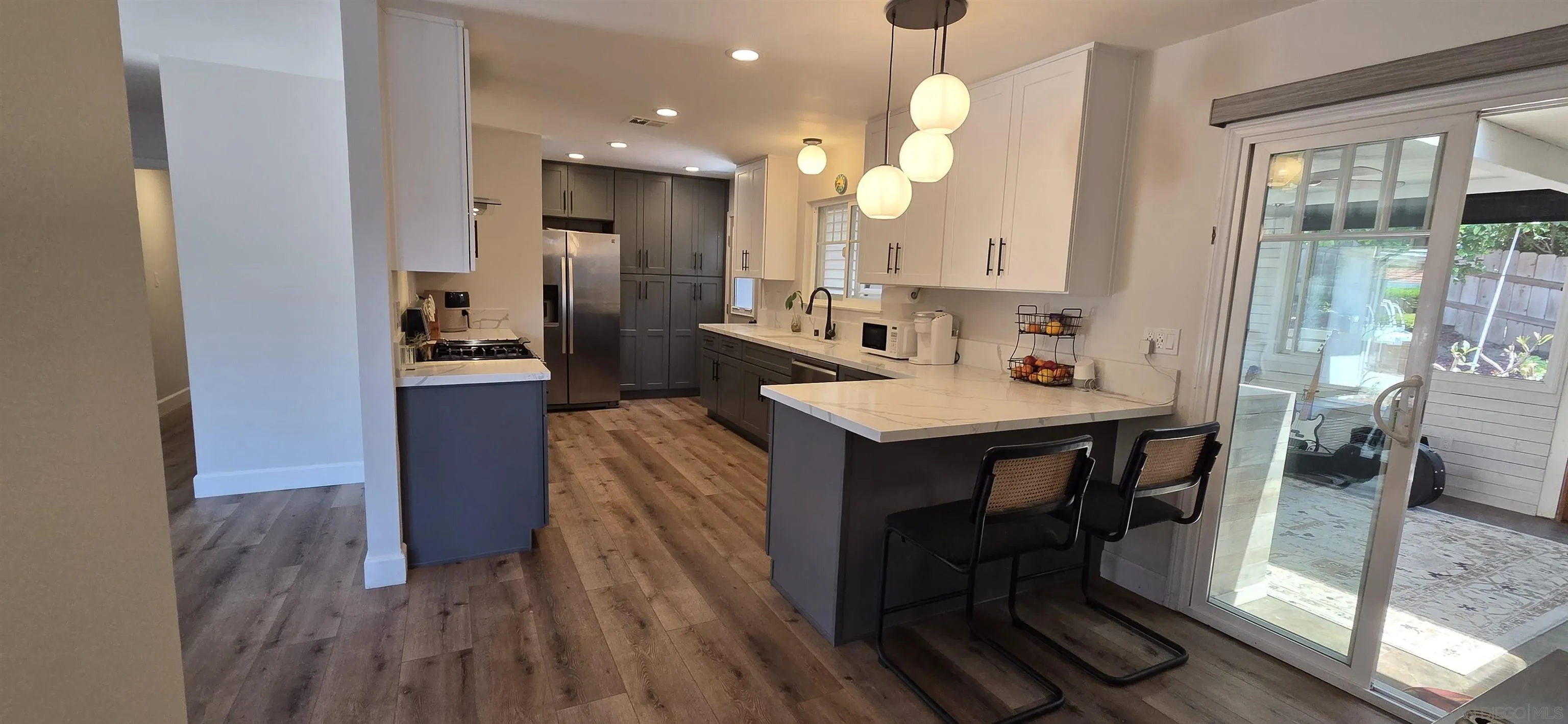 https://cdn.realtyfeed.com/cdn/127/260015712/217cee7557d7bd51ae3dcdcde3e7a307.webp