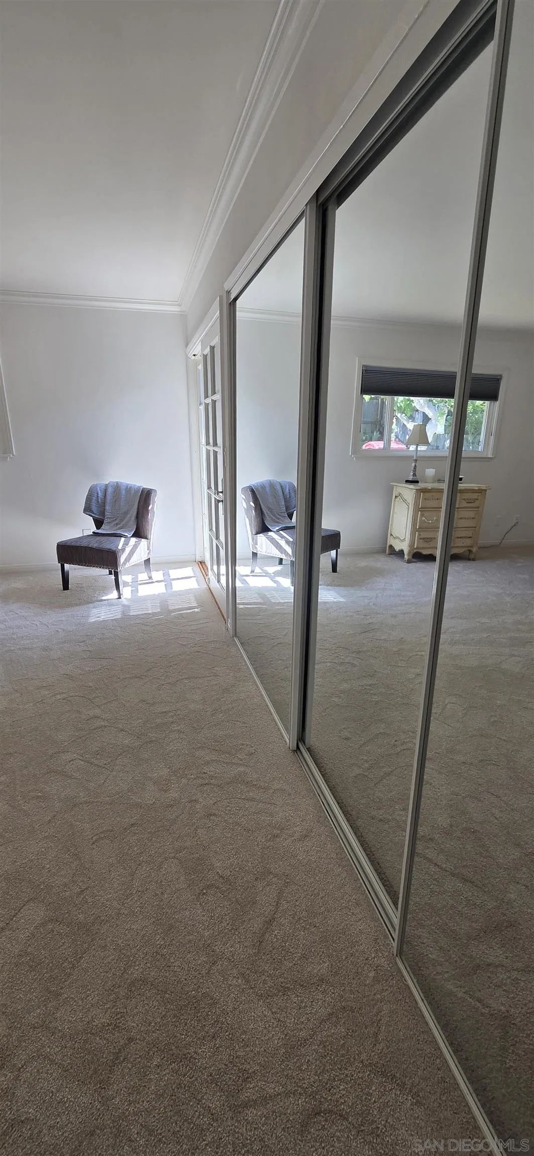 https://cdn.realtyfeed.com/cdn/127/260015712/931c1e3d33d37a99b2e3b9edec8dacd8.webp
