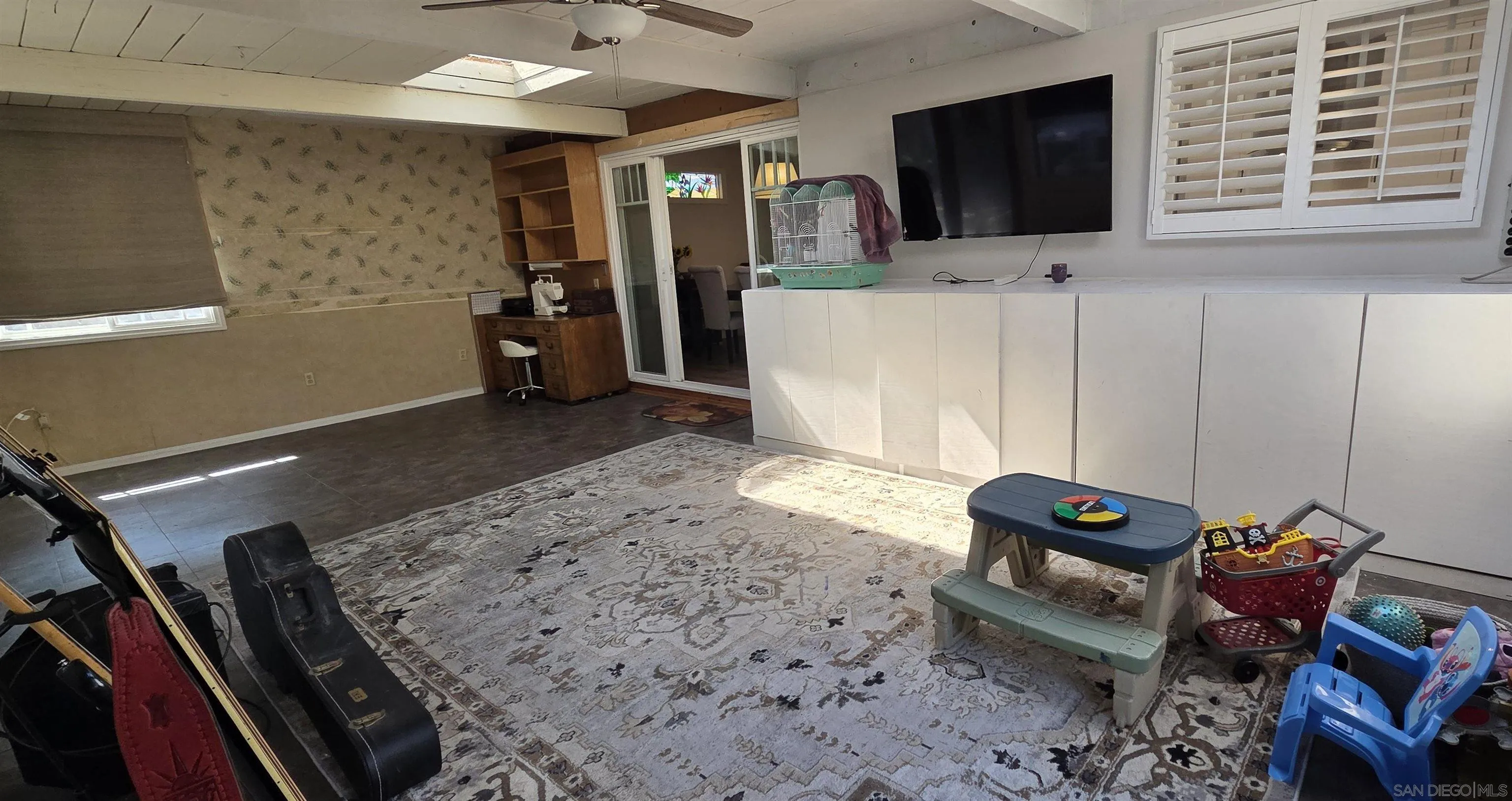 https://cdn.realtyfeed.com/cdn/127/260015712/9f5561eaf2e5dc541eba509b778623b1.webp