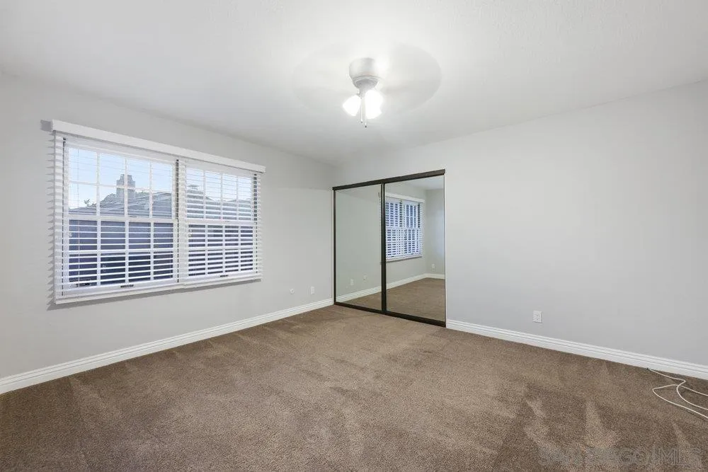 https://cdn.realtyfeed.com/cdn/127/260015716/0c25648308038005d423fda60df64e13.webp