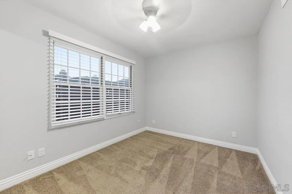 https://cdn.realtyfeed.com/cdn/127/260015716/6a6432ba4bcdd9ec63c822c7388fa7c7.webp