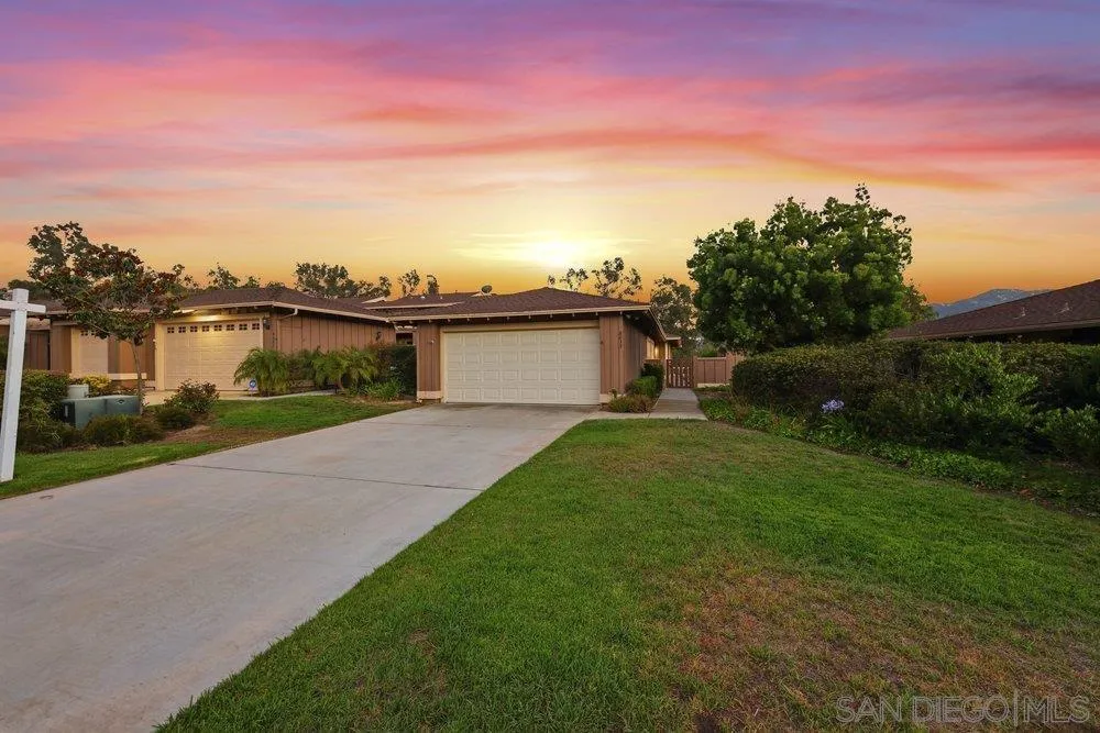 https://cdn.realtyfeed.com/cdn/127/260015716/93173071aaa7a6a7e849dc43e830b891.webp