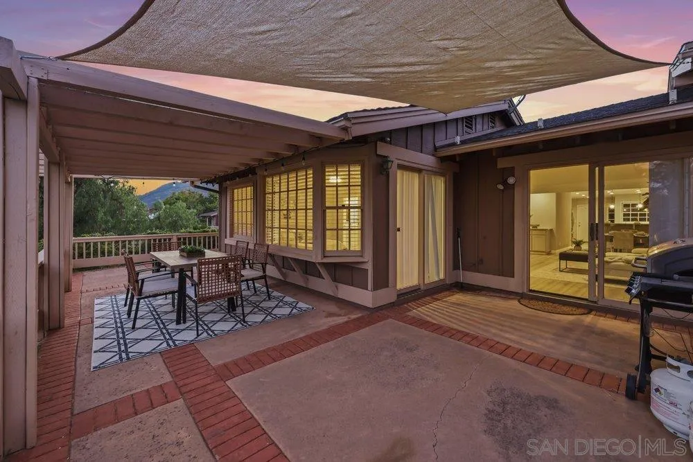 https://cdn.realtyfeed.com/cdn/127/260015716/ca2effca657e79759df9e40d36e60a4b.webp