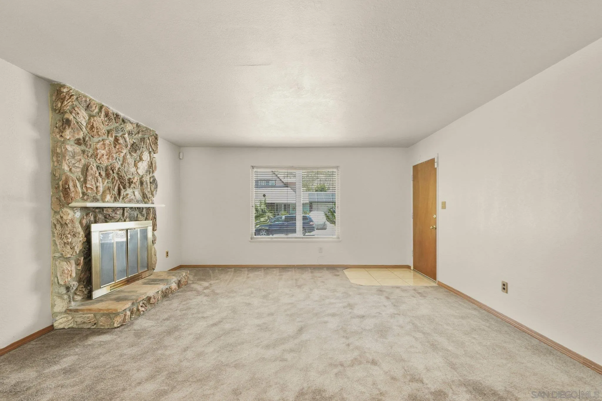 https://cdn.realtyfeed.com/cdn/127/260015717/586f71c8694a8447fb59ab60fe1a8b5d.webp