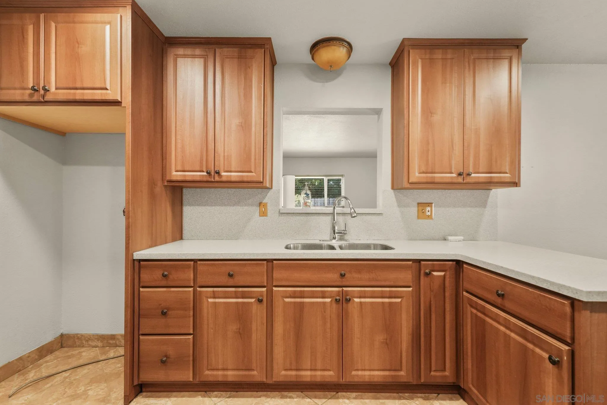 https://cdn.realtyfeed.com/cdn/127/260015717/94db1e0163c3acd40298b699dd1faba6.webp