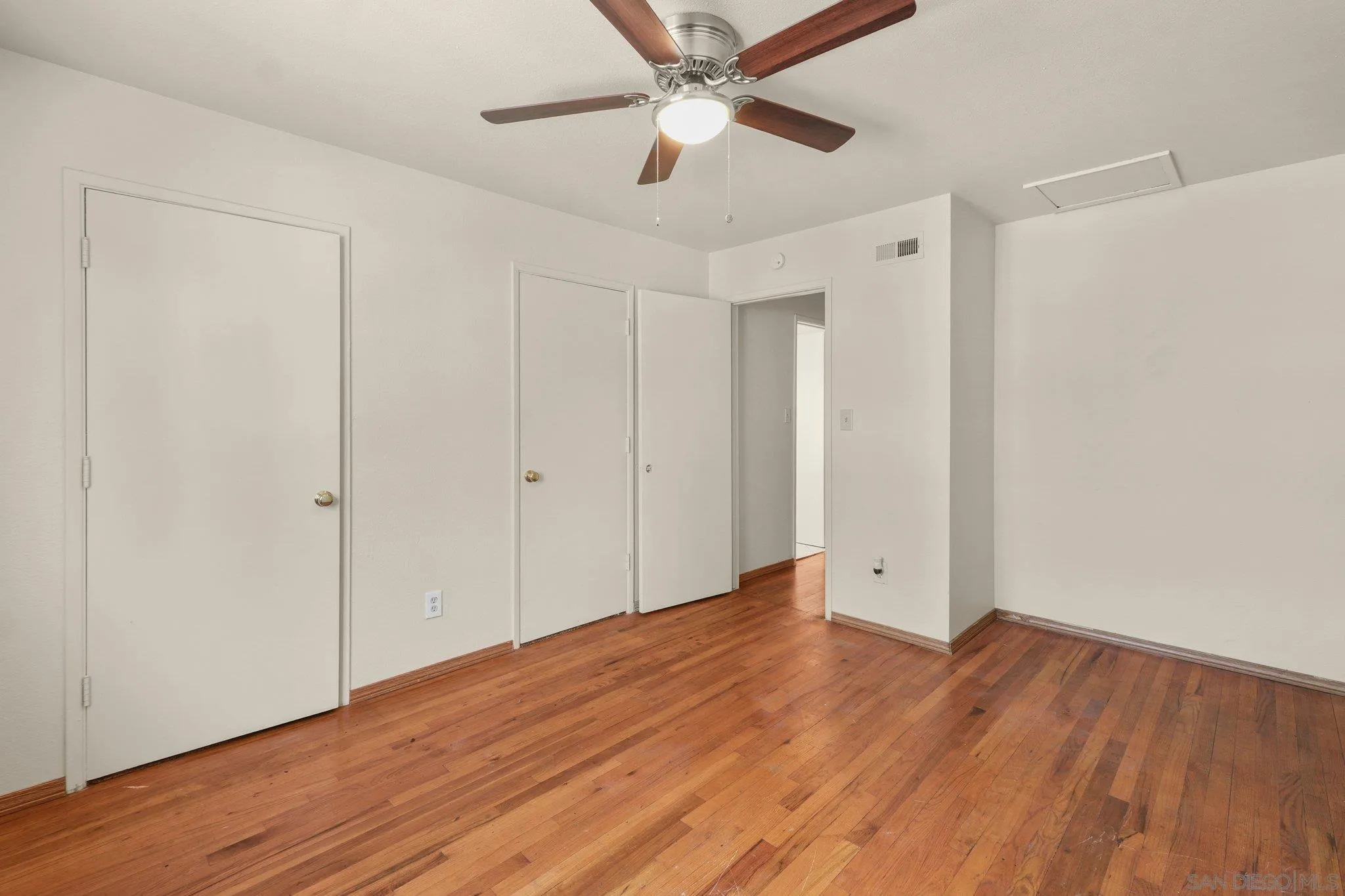 https://cdn.realtyfeed.com/cdn/127/260015717/9fe6ea51e2fdccd673e52cc3c1de6d47.webp