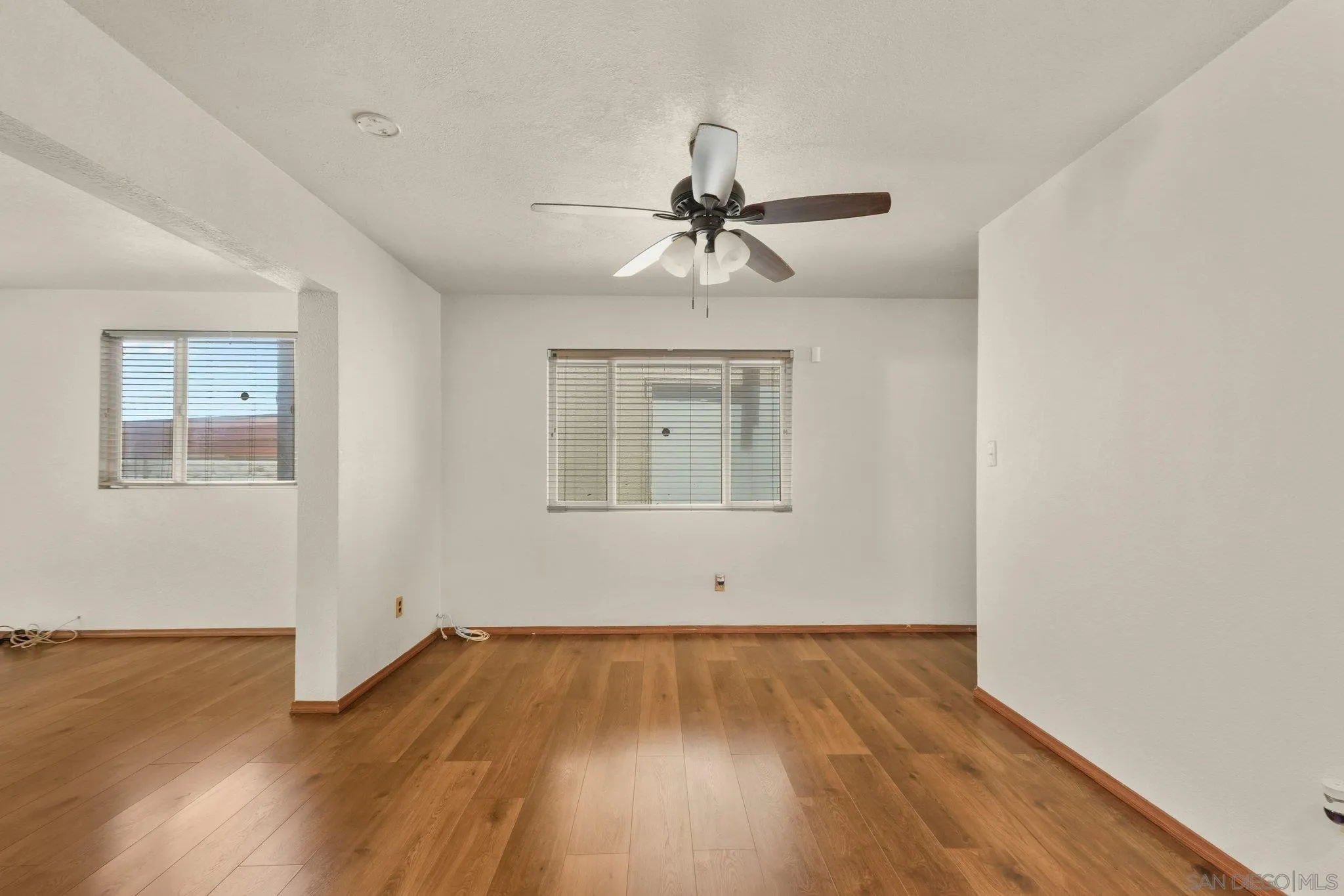 https://cdn.realtyfeed.com/cdn/127/260015717/ab4a121f6768b4e52cf8eb9f71d38266.webp