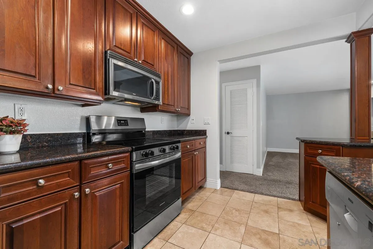 https://cdn.realtyfeed.com/cdn/127/260015720/7f25b20db496925550fa907fdf466b95.webp